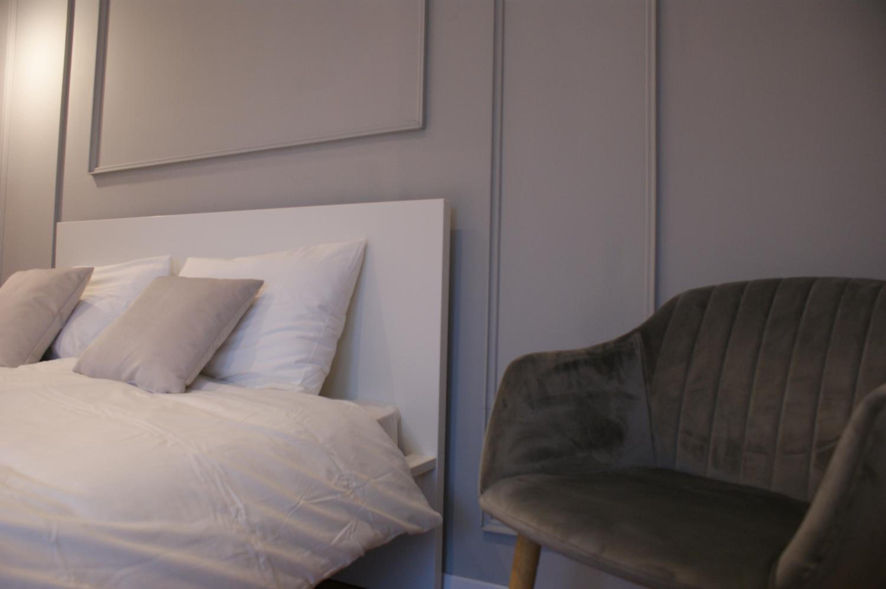 One-Bedroom Apartment - Photo 27