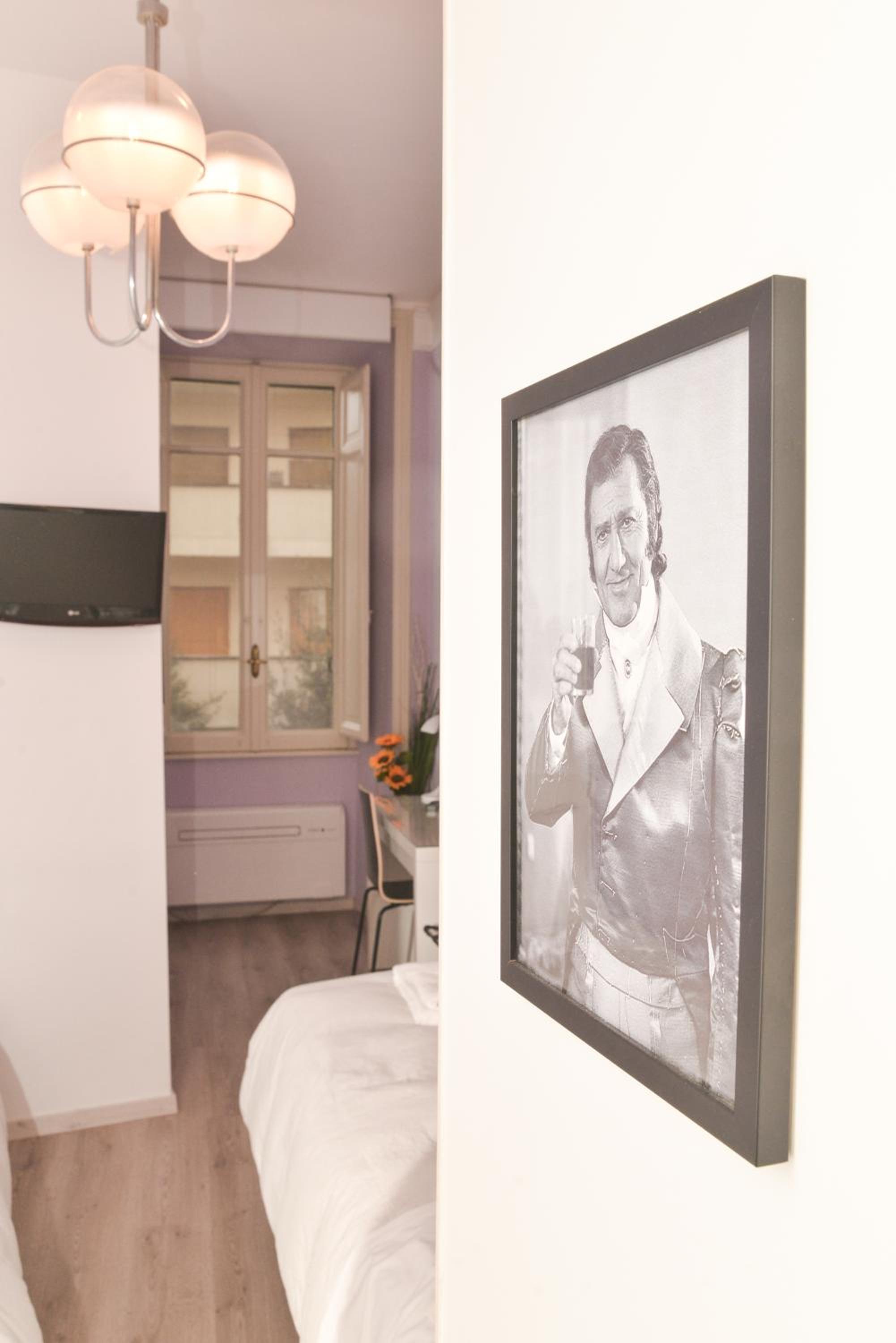 Twin Room with Private Bathroom photo 1