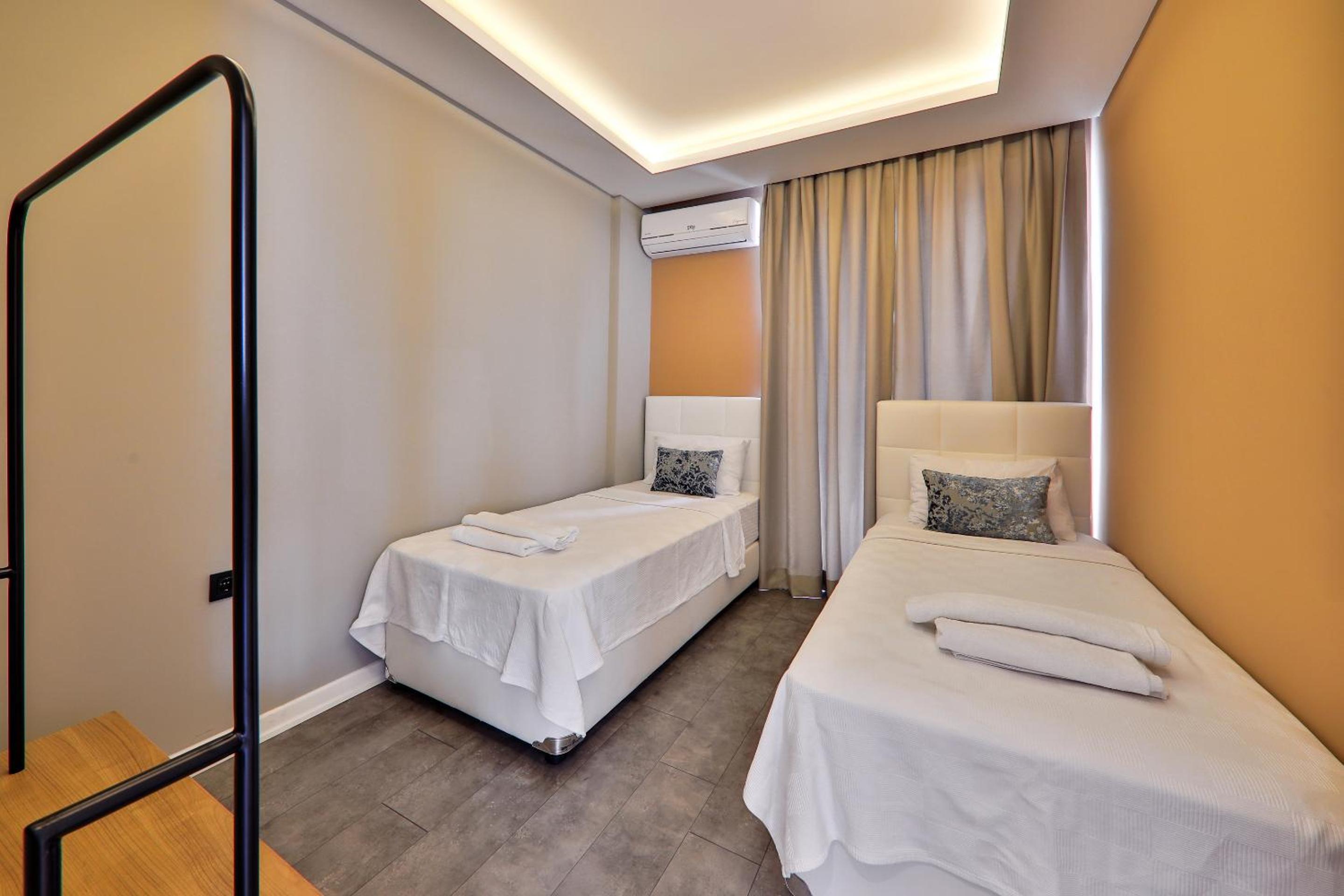Two-Bedroom Apartment - Photo 24