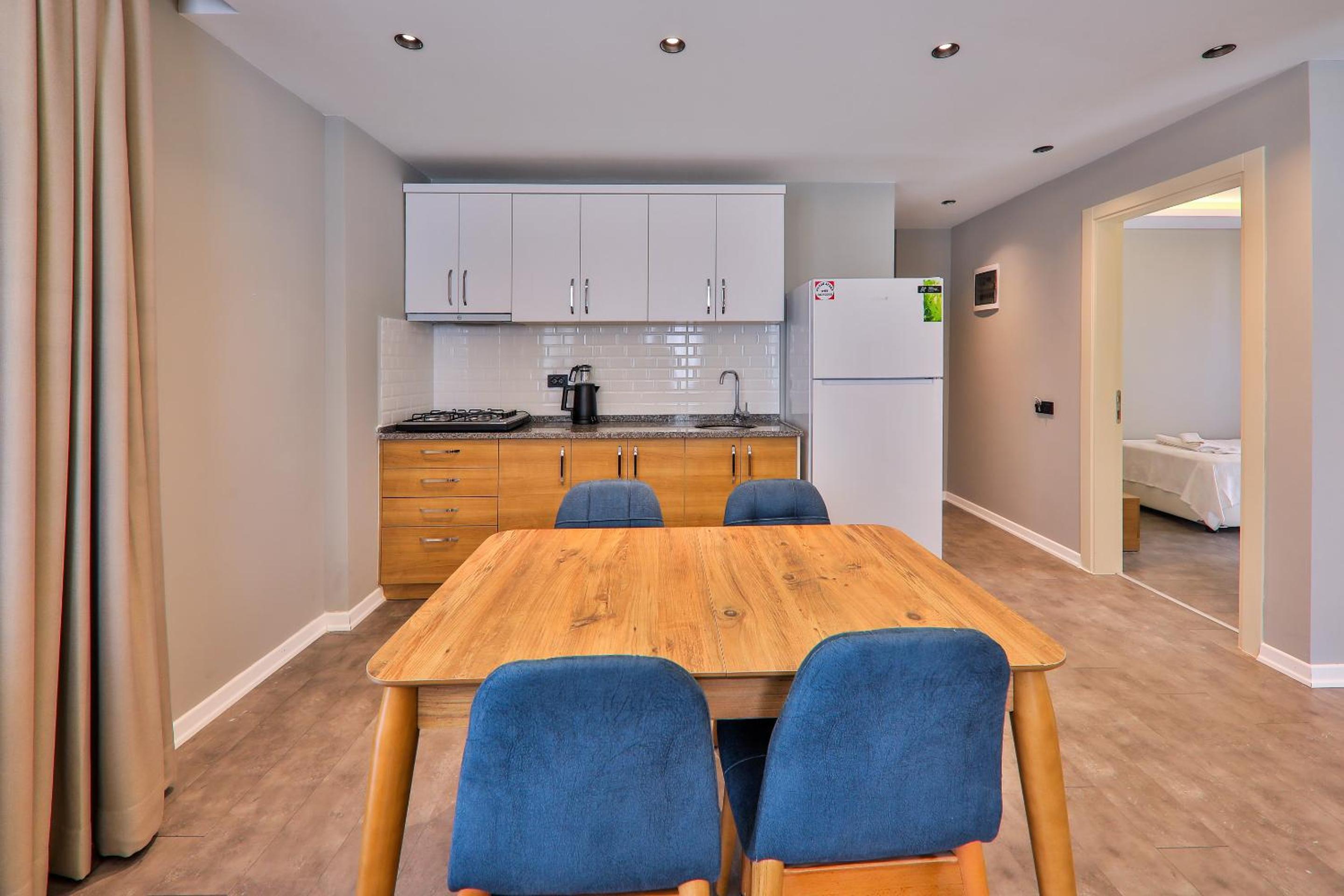 Two-Bedroom Apartment - Photo 25