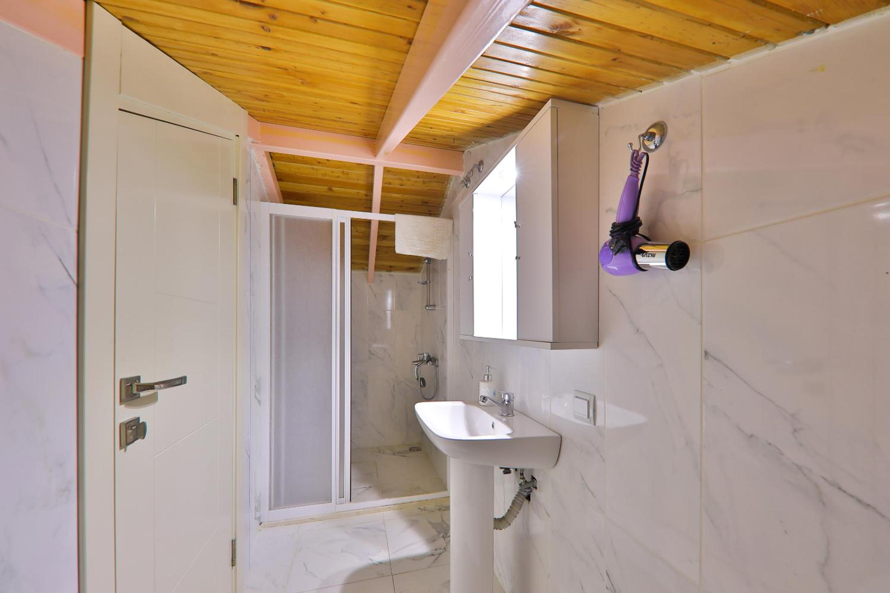 Duplex Apartment - Photo 10