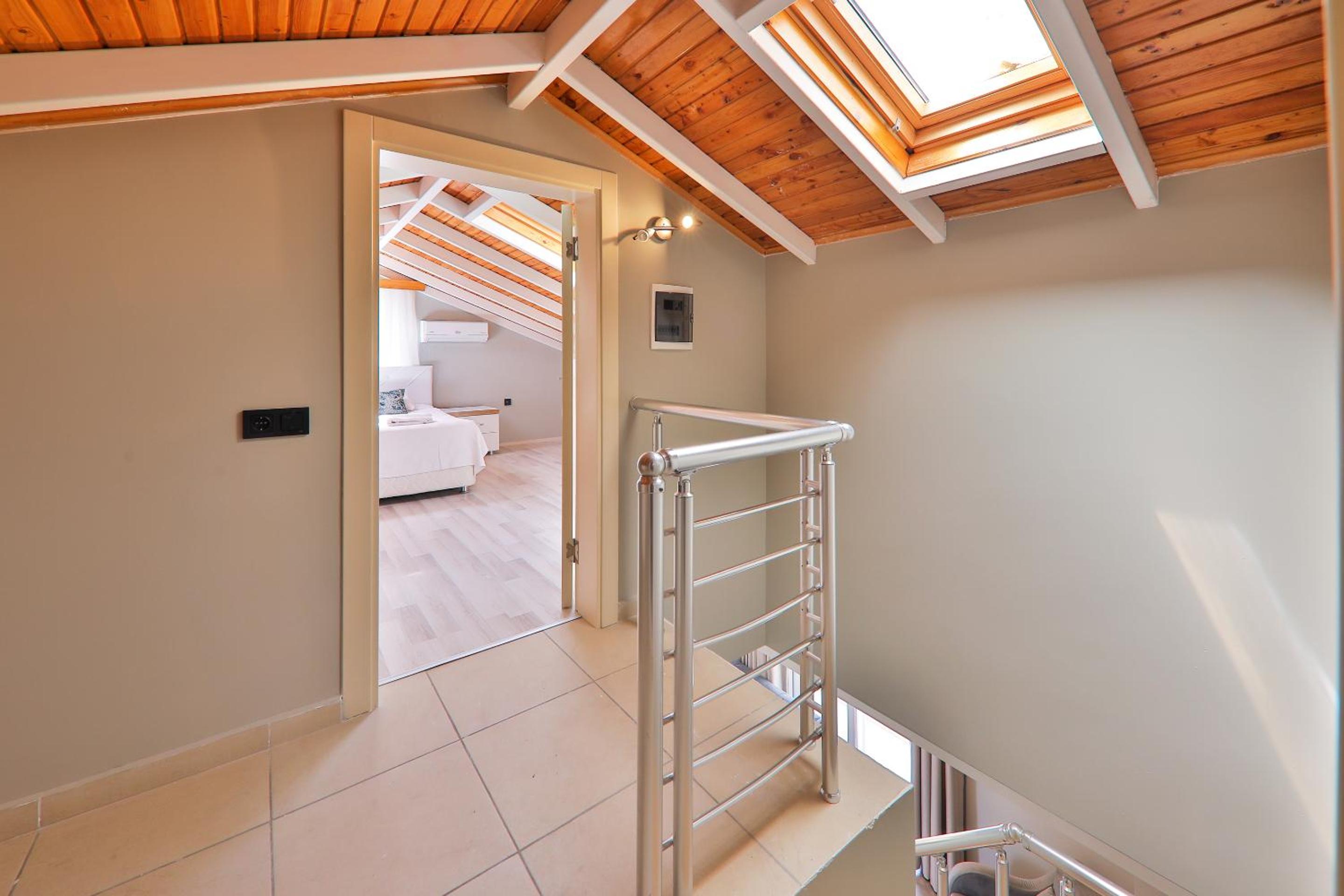 Duplex Apartment - Photo 17