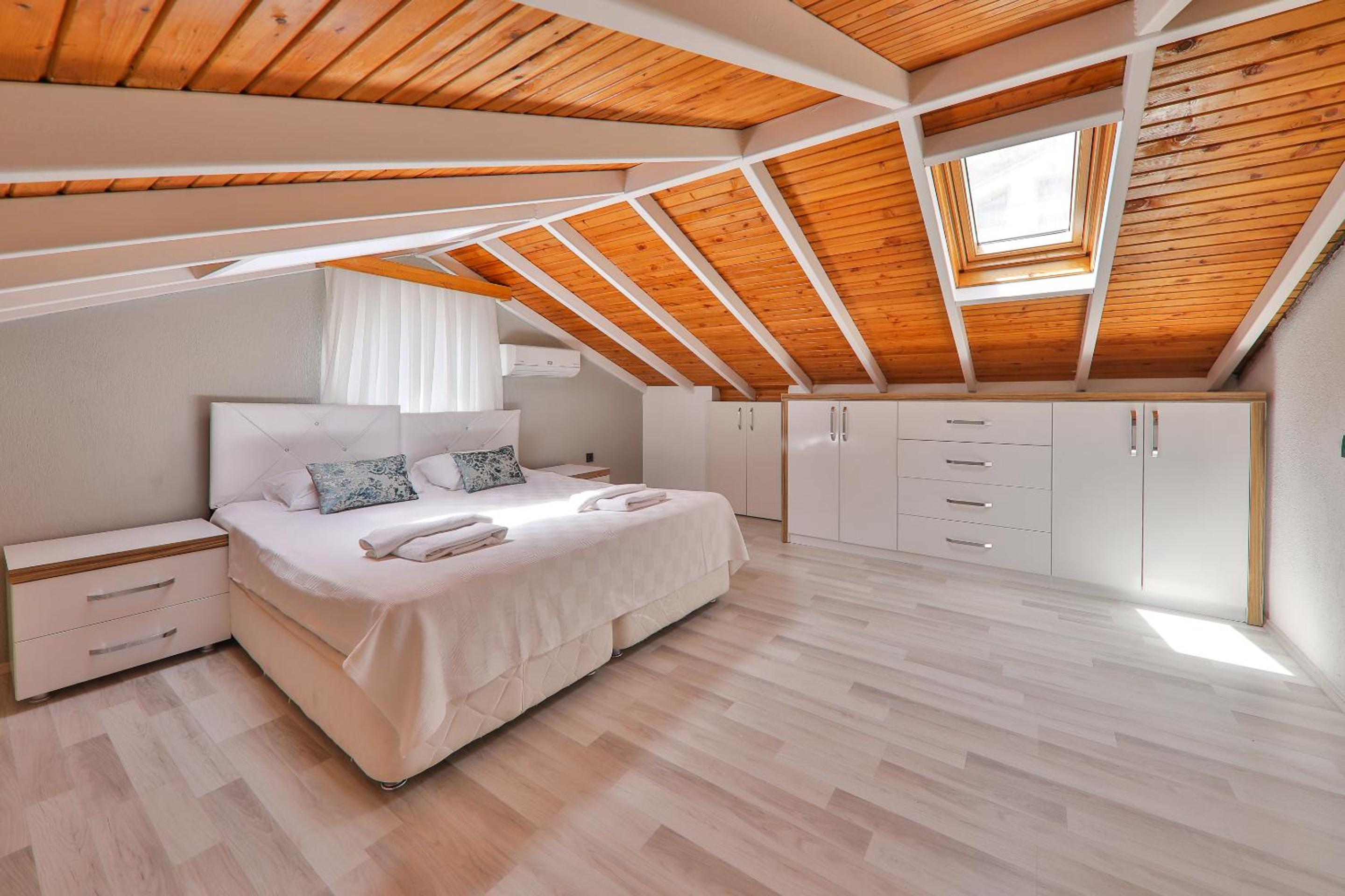 Duplex Apartment - Photo 16