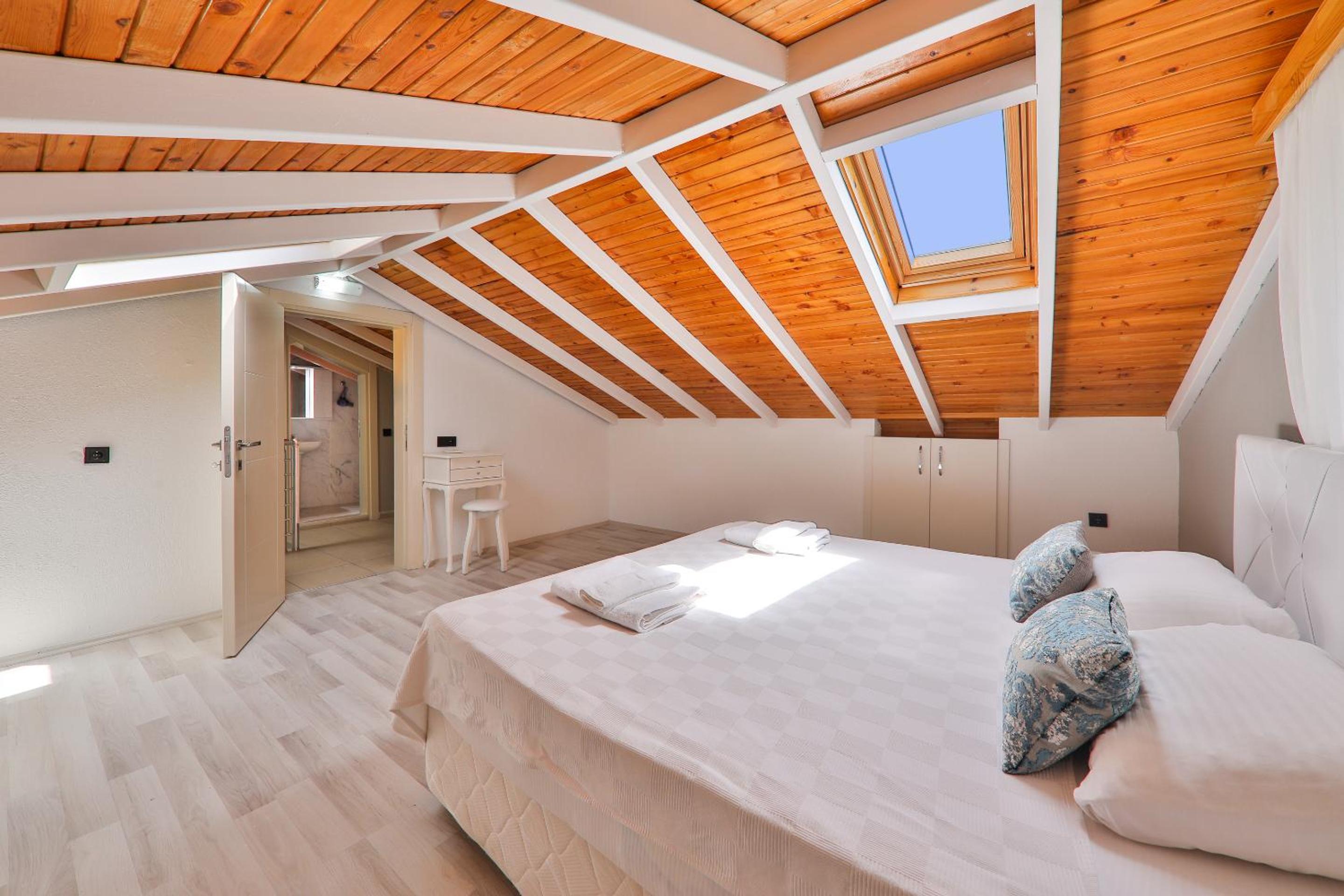 Duplex Apartment - Photo 14