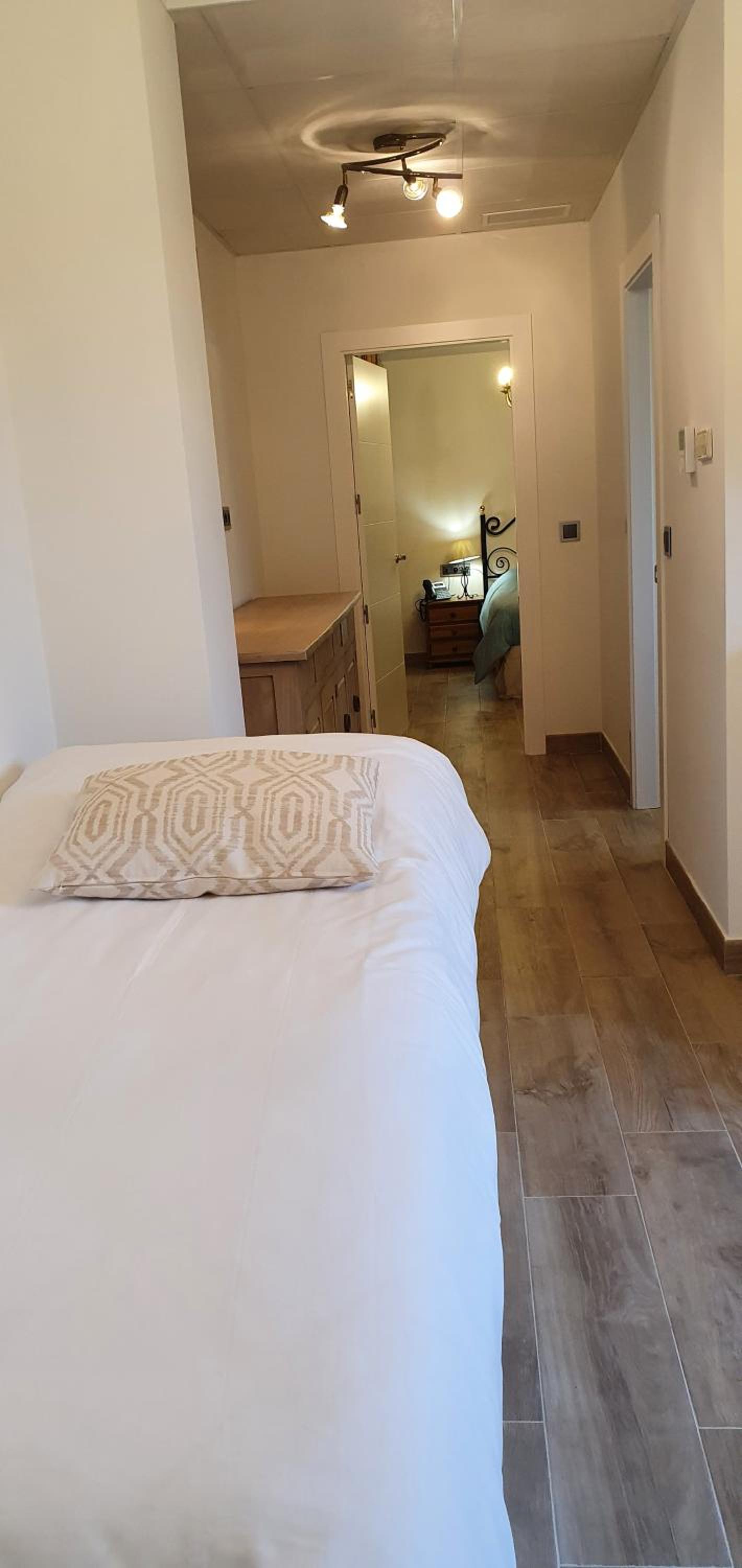 Habitación Cuádruple con Vista al Jardín