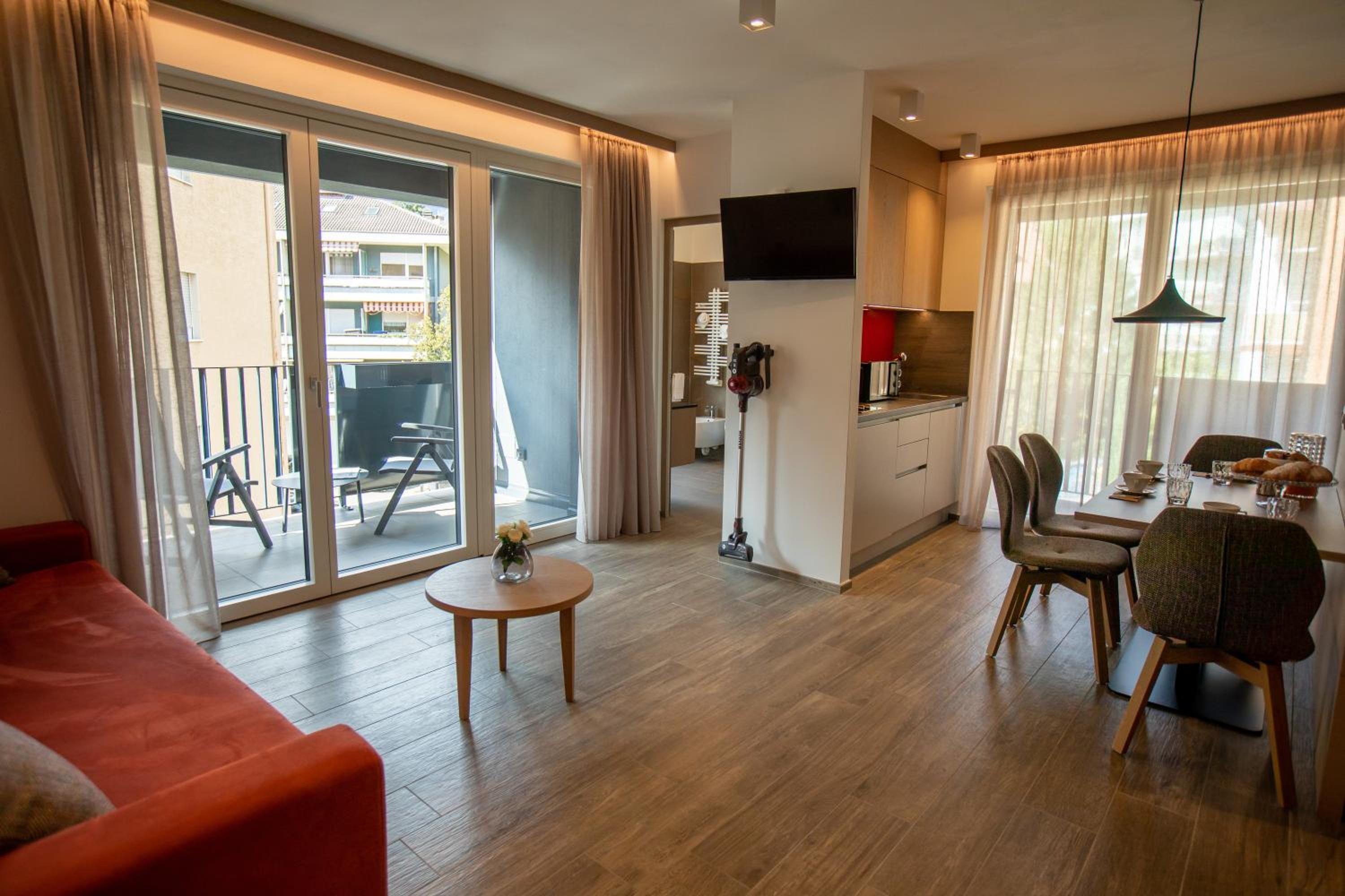 Deluxe Apartment