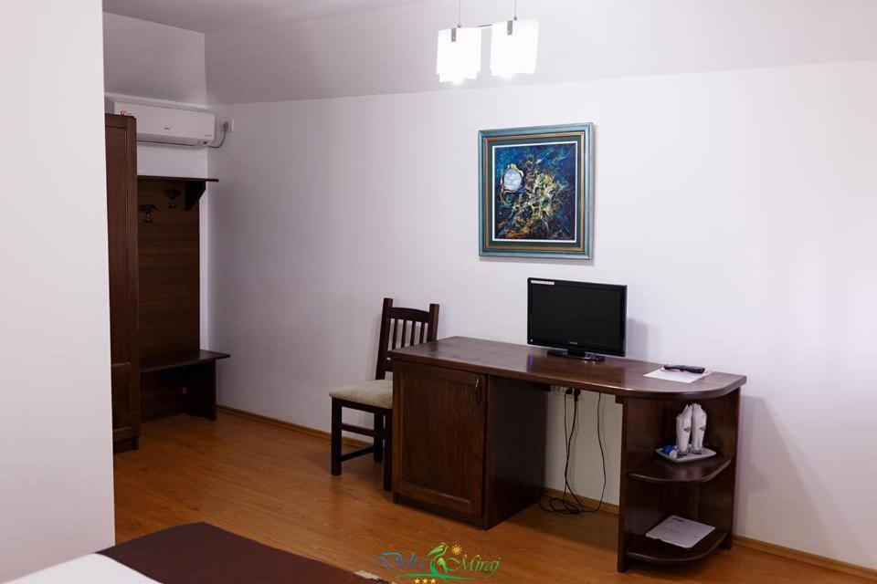 Standard Double Room - Photo 1