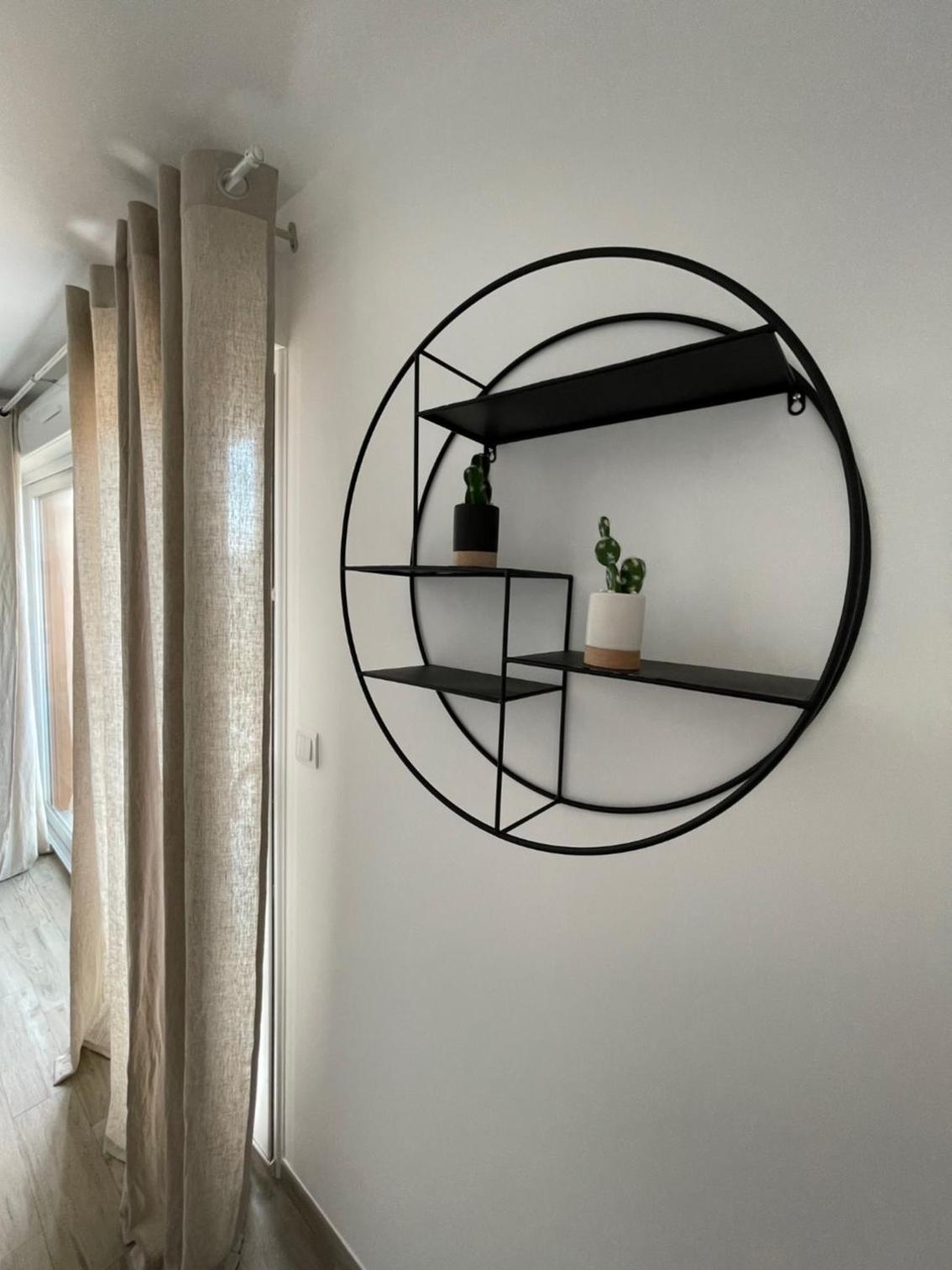 Apartment with Sea View - Photo 12