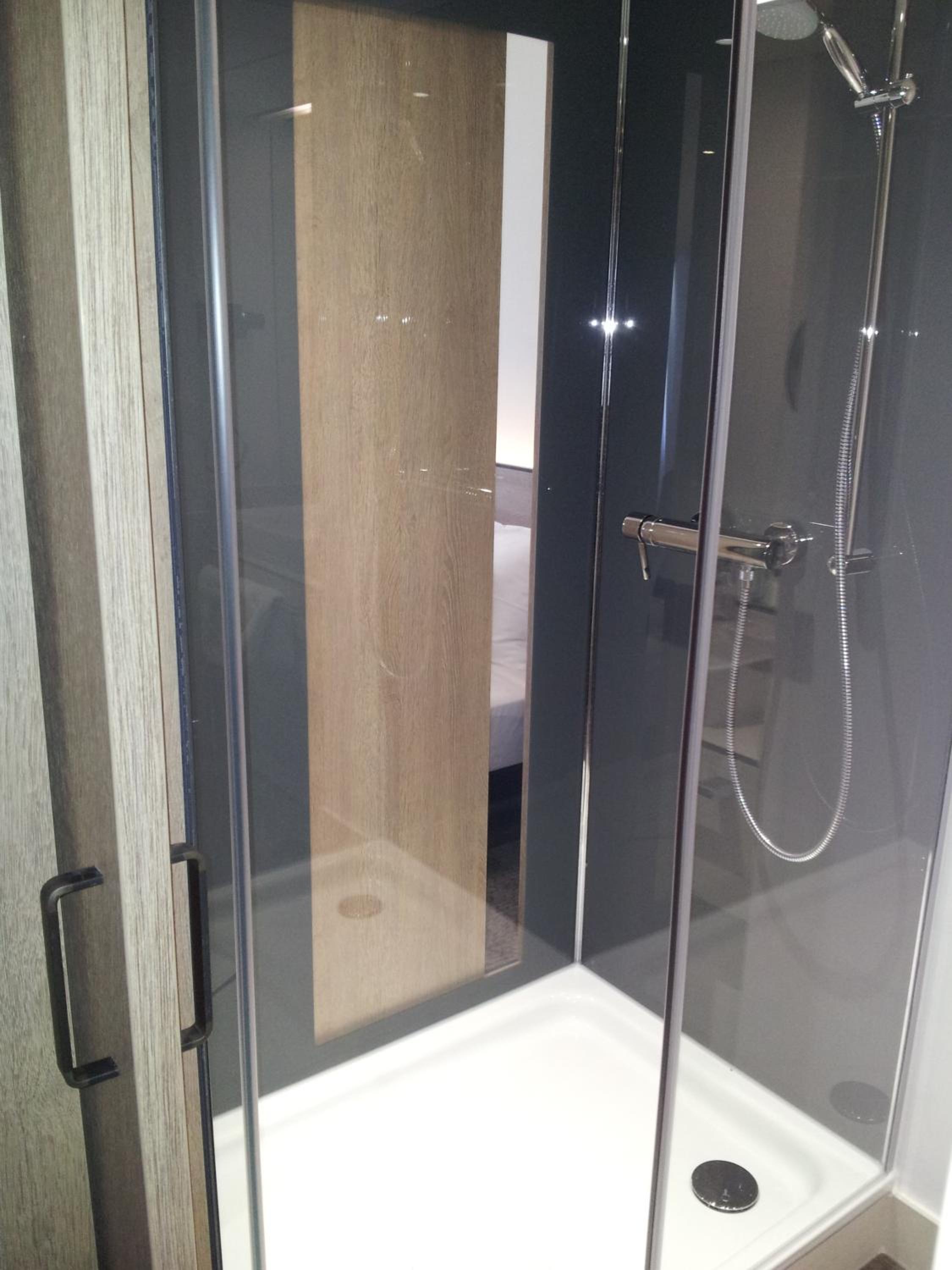 Standard Double Room - Photo 6