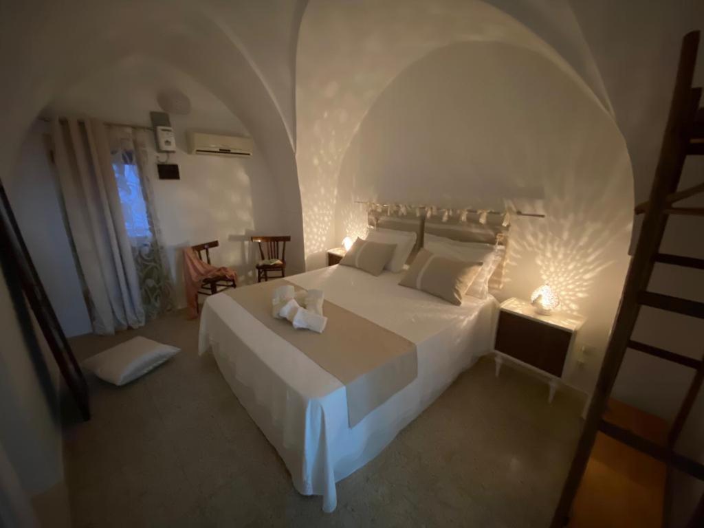 Family Suite with Balcony - Photo 3