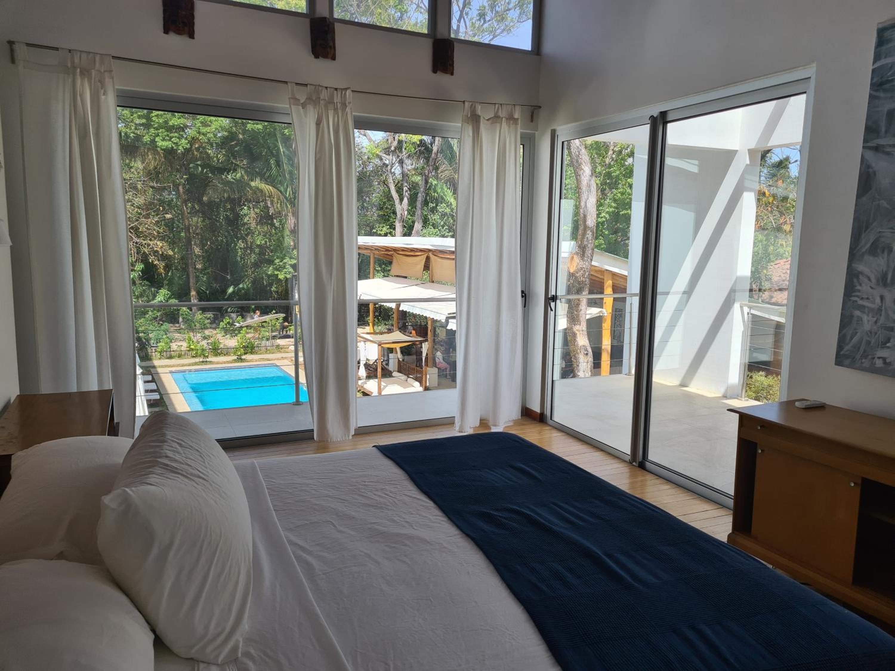 Deluxe King Suite - Photo 3