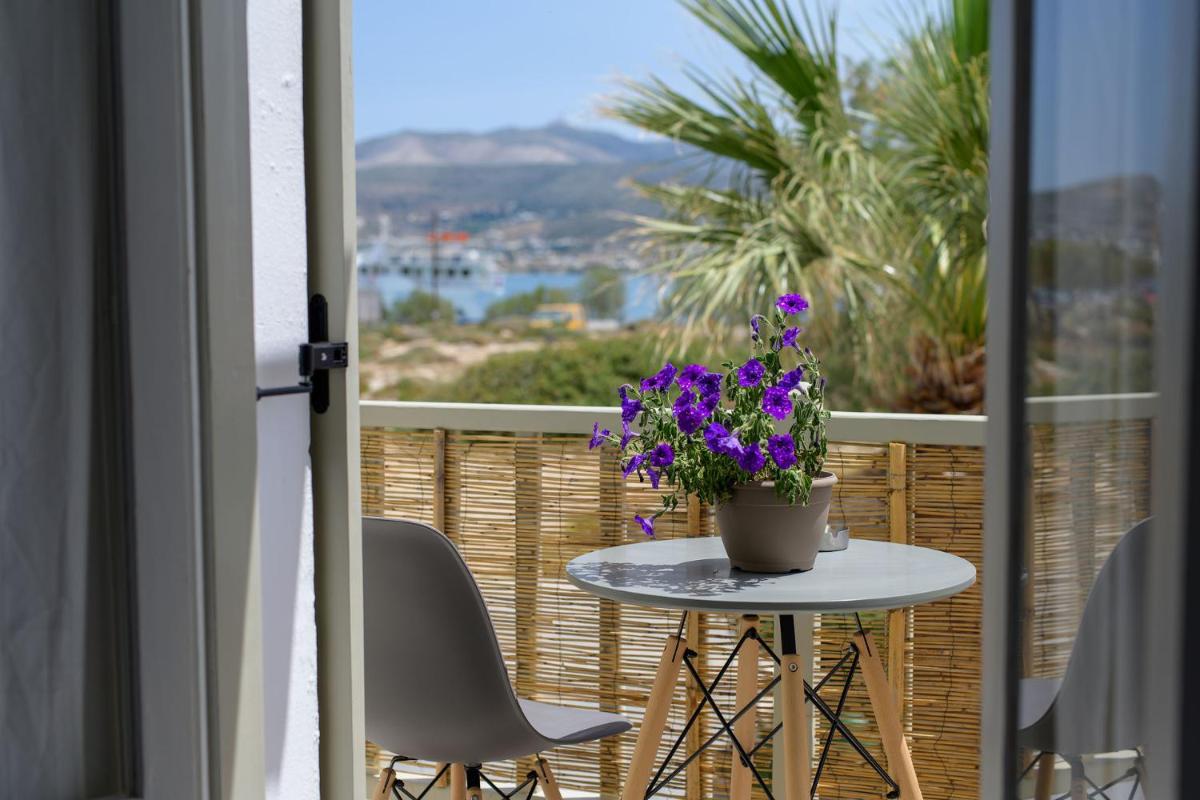 Deluxe Double or Twin Room with Sea View photo 3