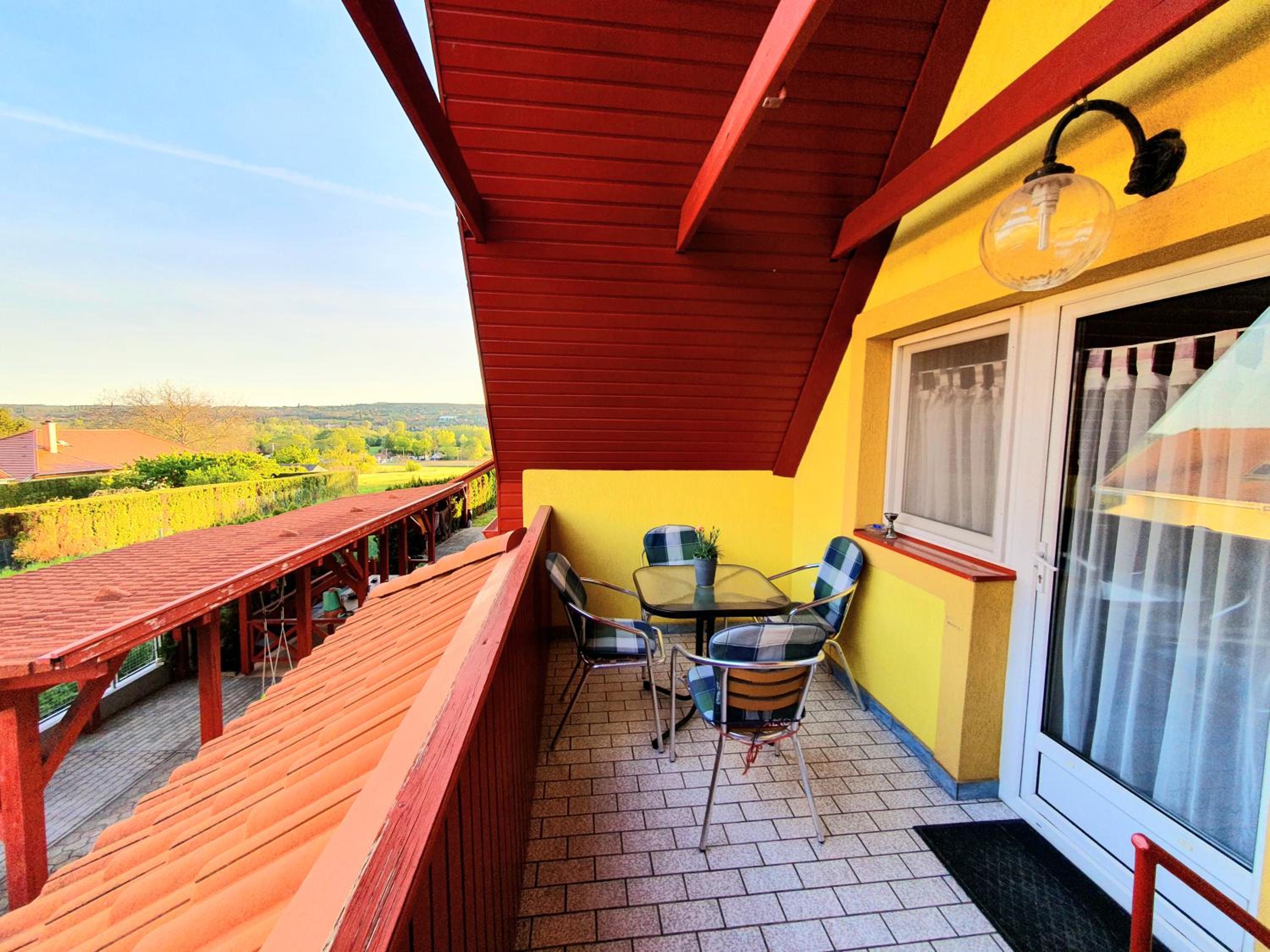 Family Room with Terrace photo 1