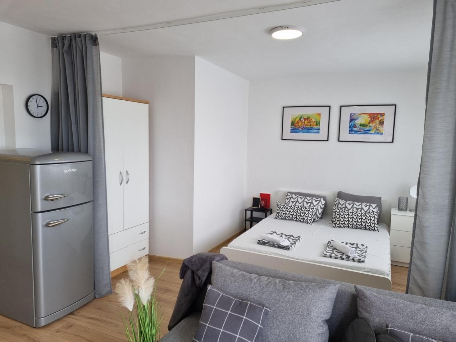 Studio Apartment