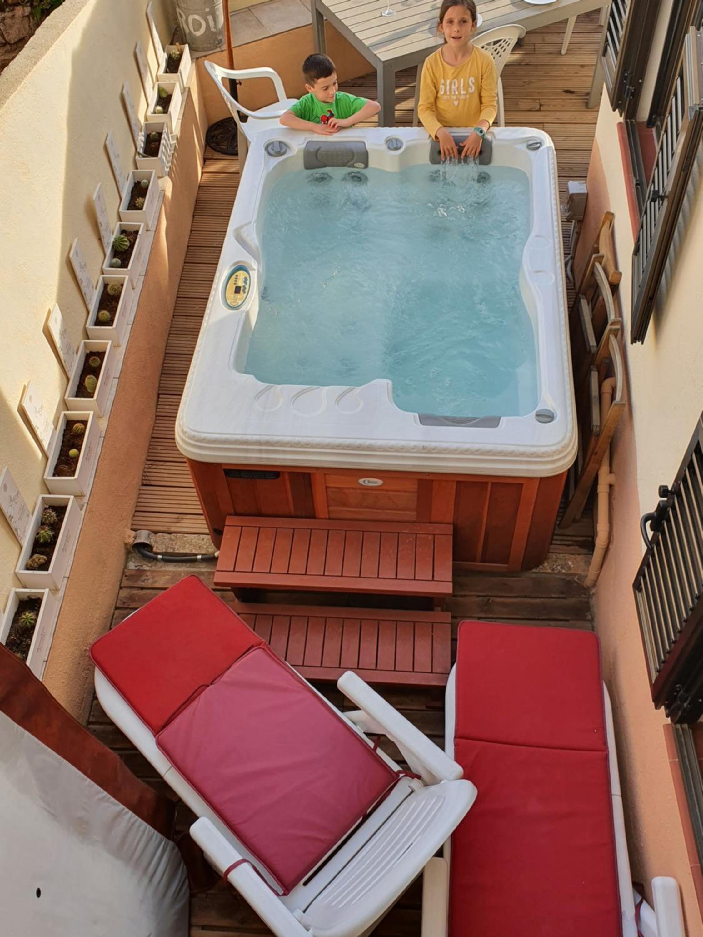 Four-Bedroom House - Photo 11
