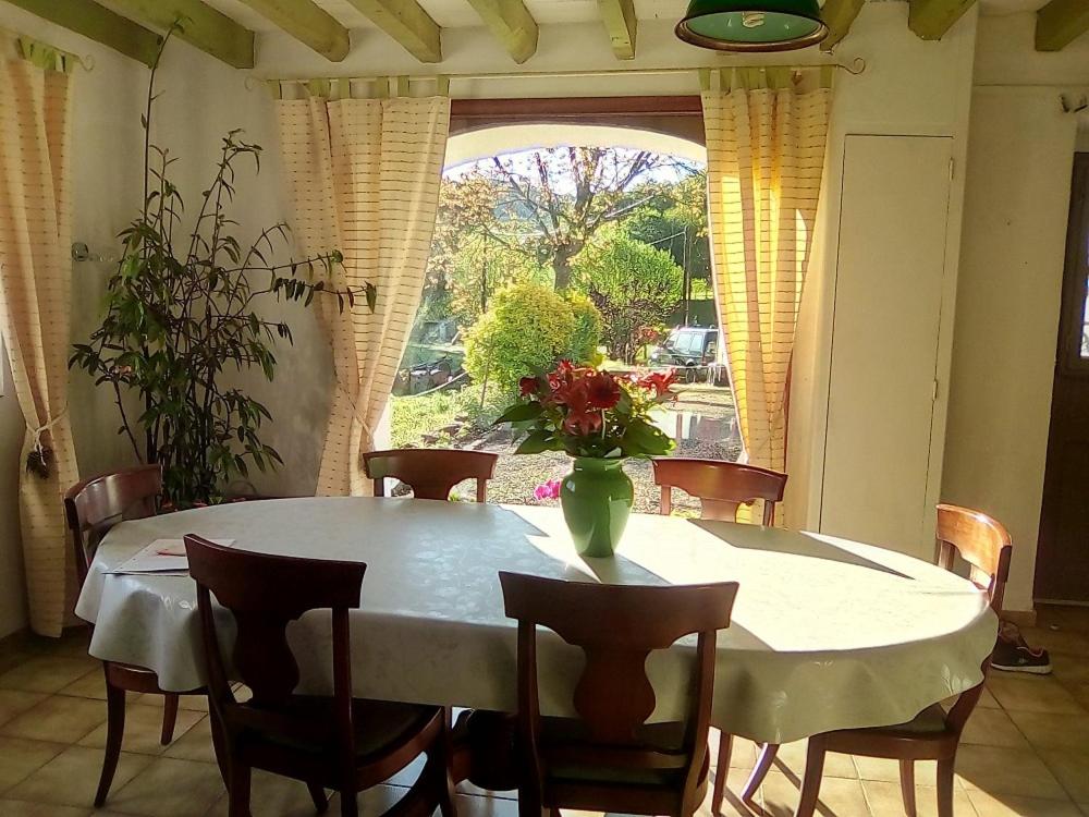 Double Room with Private Bathroom - Photo 4