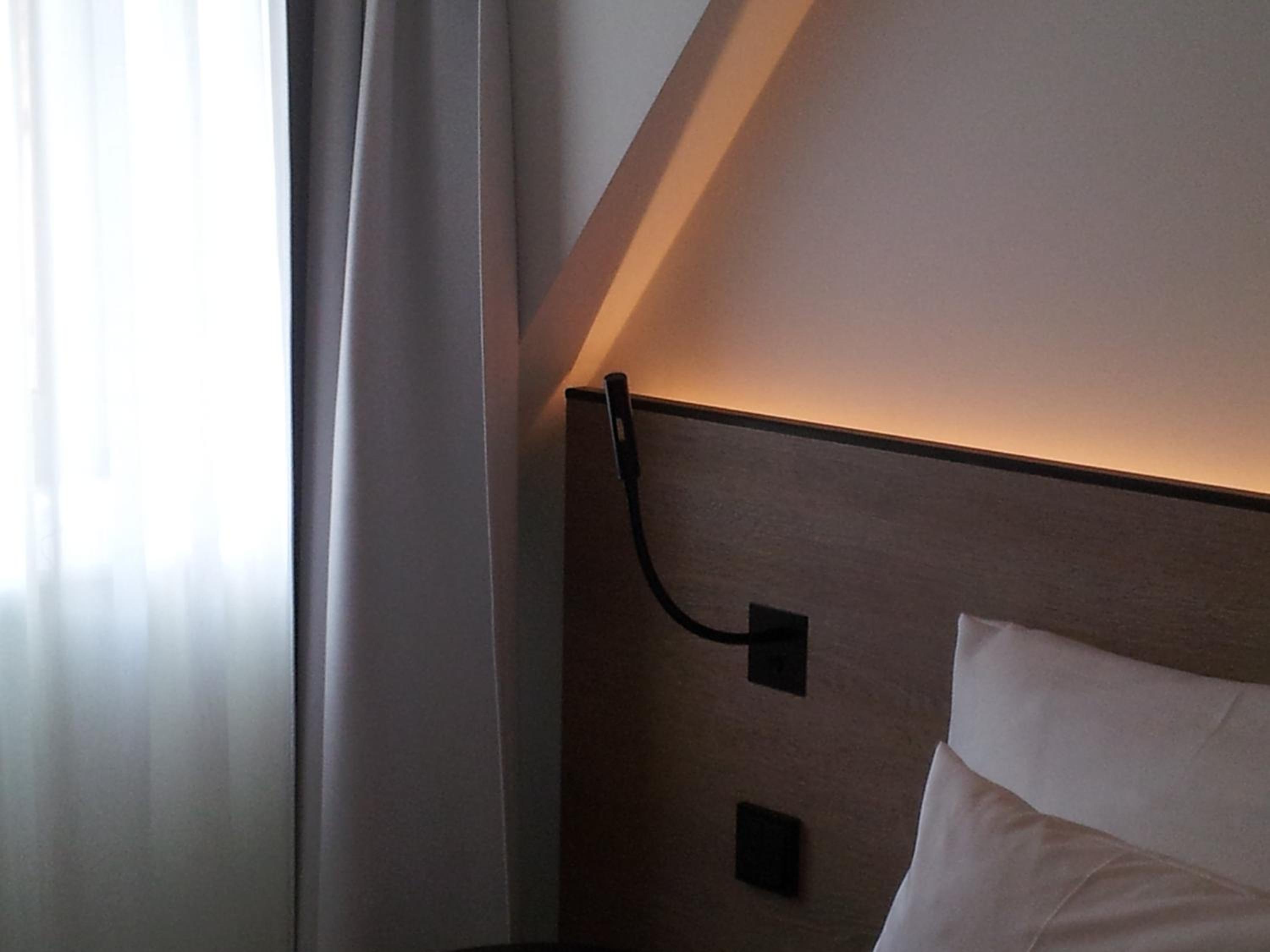 Standard Double Room - Photo 4
