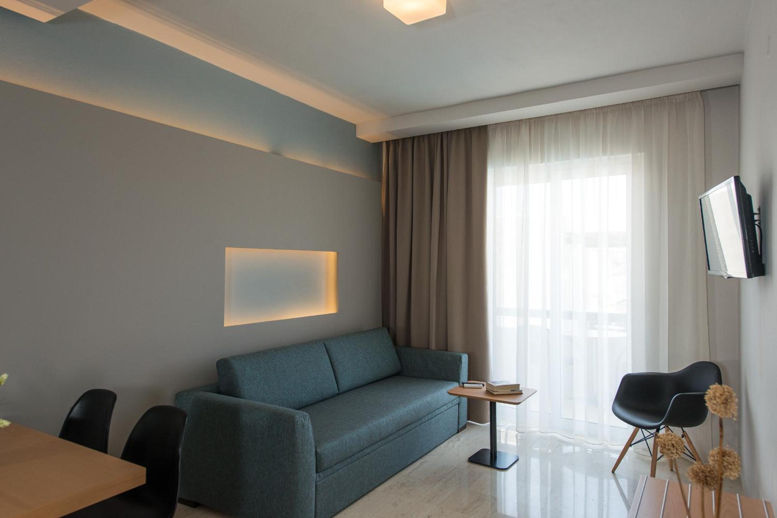 Suite with Garden View - Photo 4