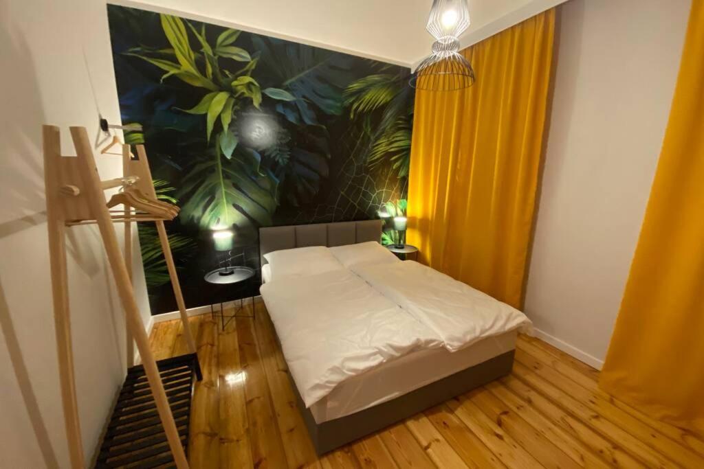 Two-Bedroom Apartment - Photo 2