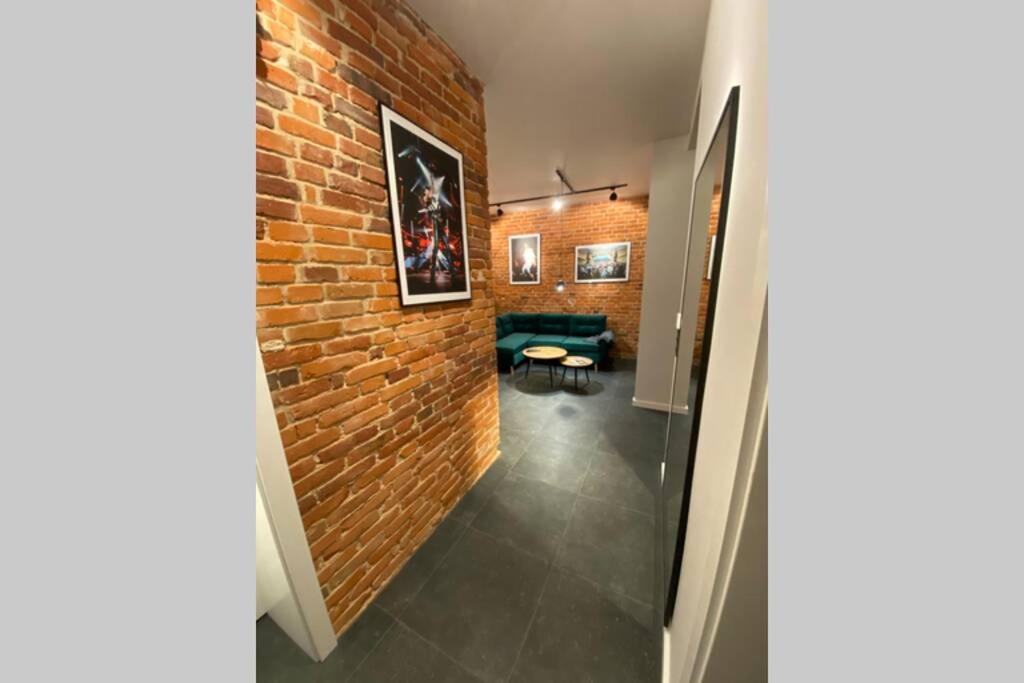 Two-Bedroom Apartment - Photo 4