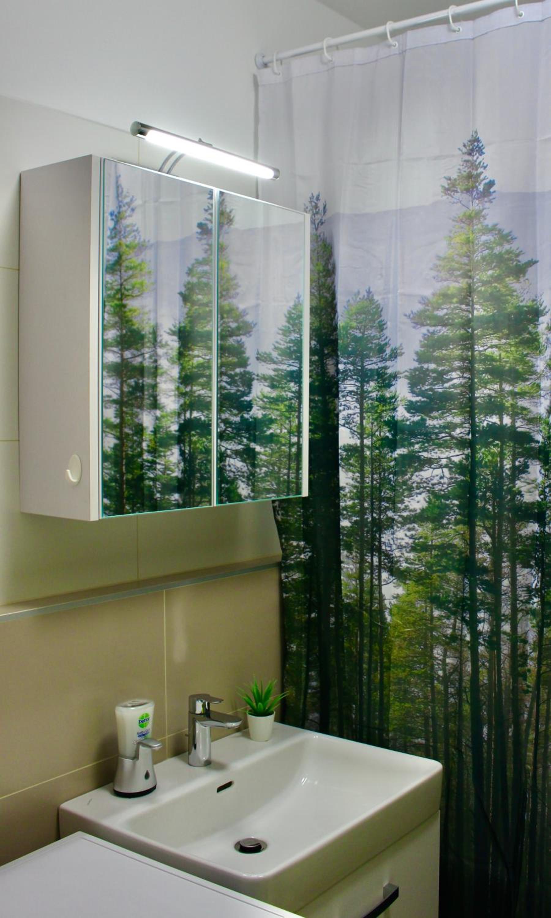 One-Bedroom Apartment - Photo 7