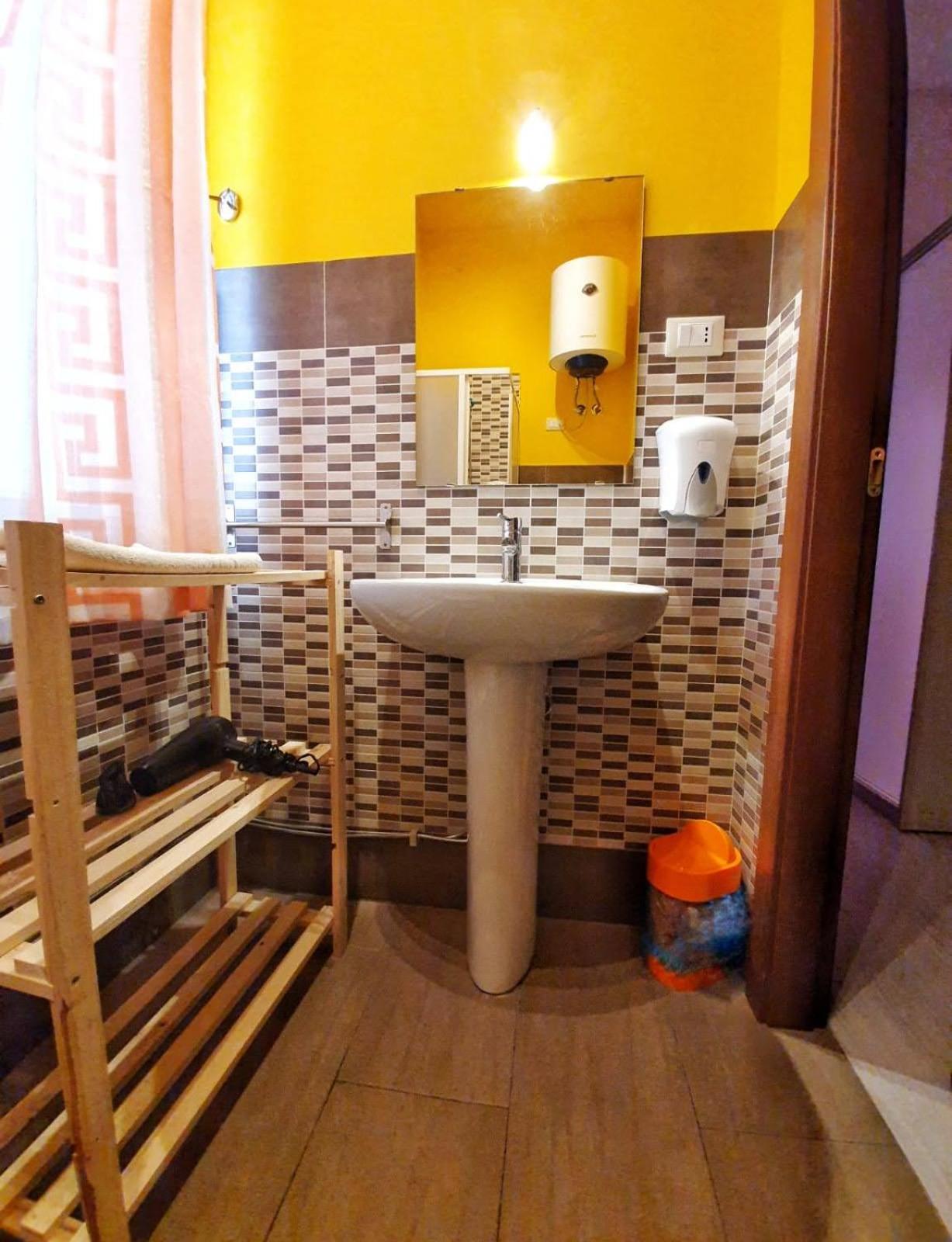 Standard Double or Twin Room - Photo 3