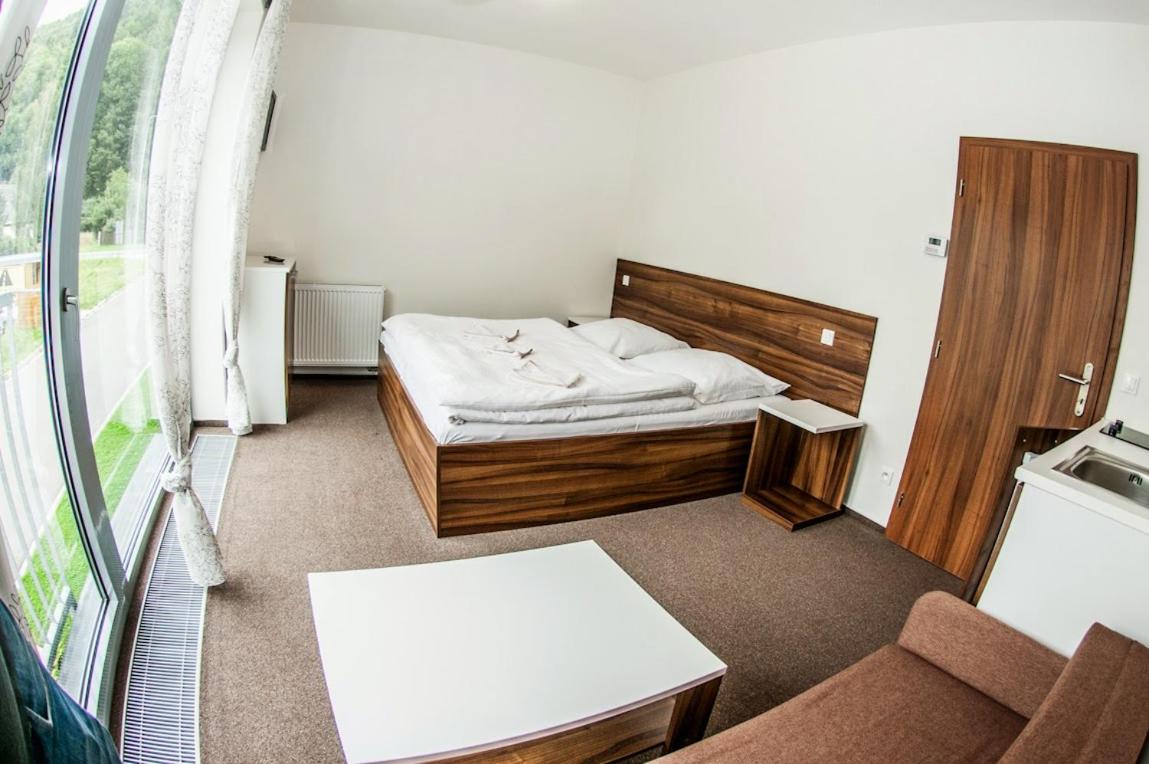 Studio Apartment - Photo 45