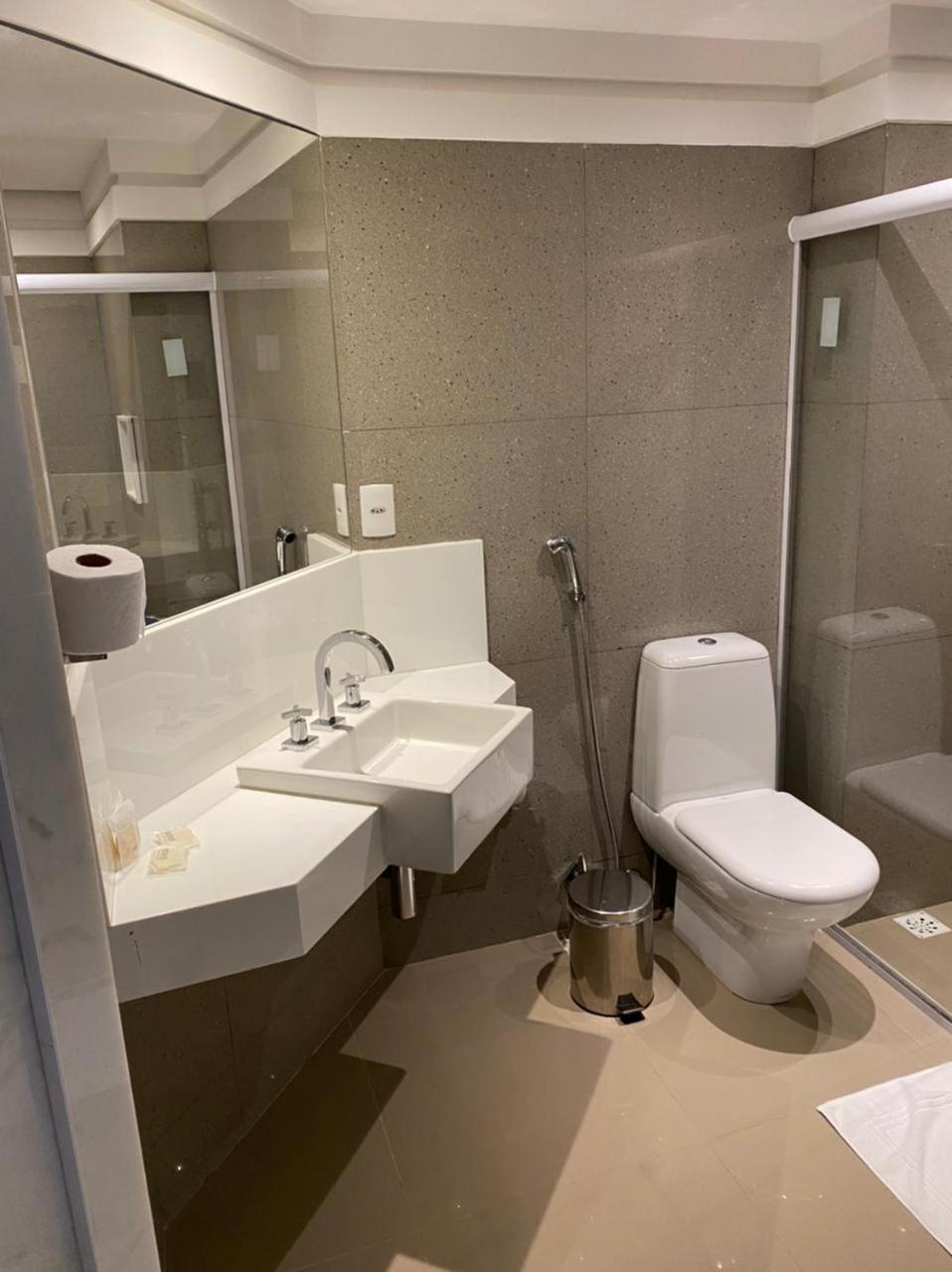 Double or Twin Room - Disability Access thumbnail 6
