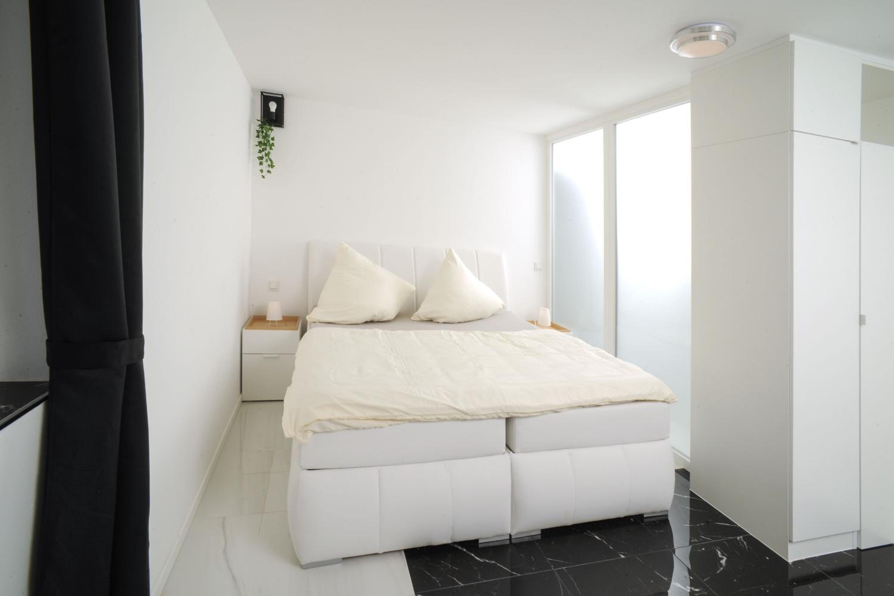 Two-Bedroom Apartment - Photo 4