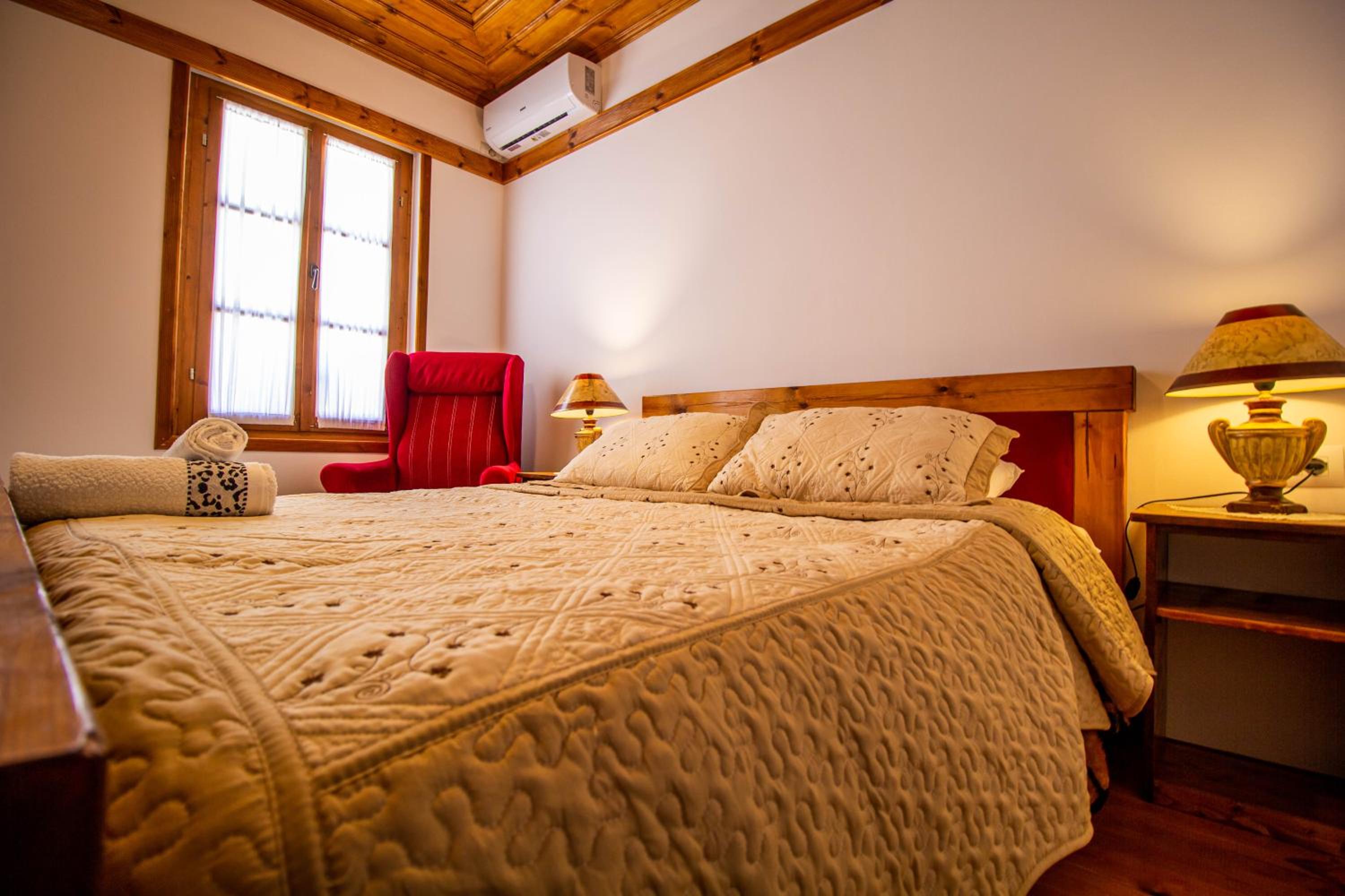 Deluxe Double Room photo 2