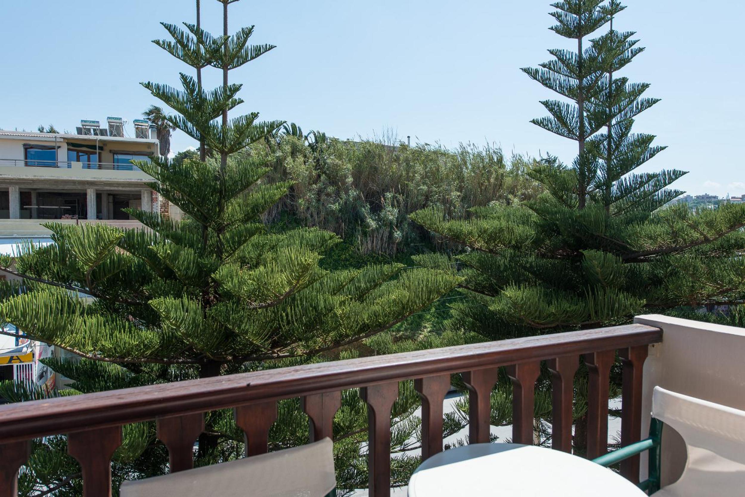 Apartment with Garden View