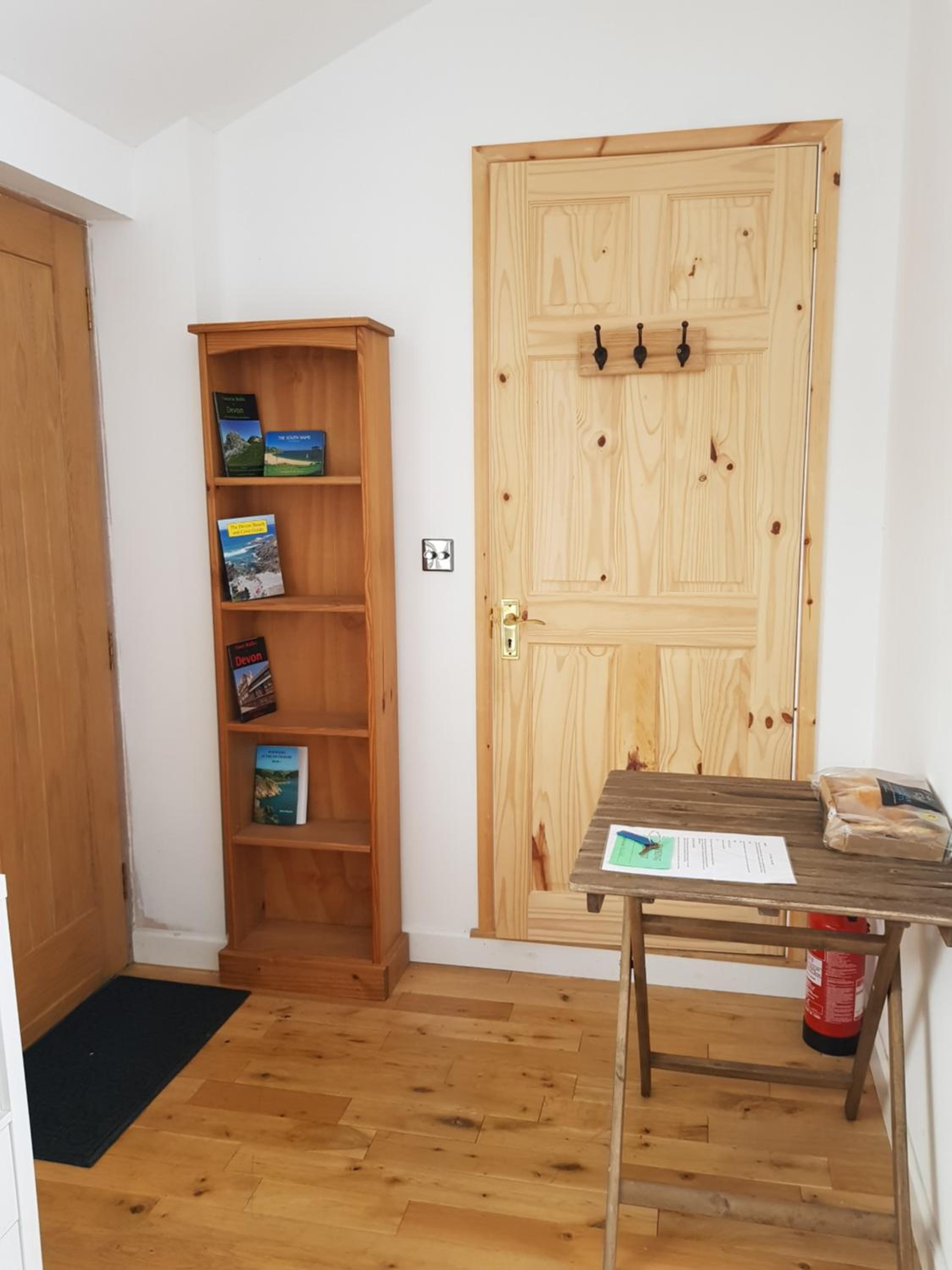 One-Bedroom Apartment - Photo 10