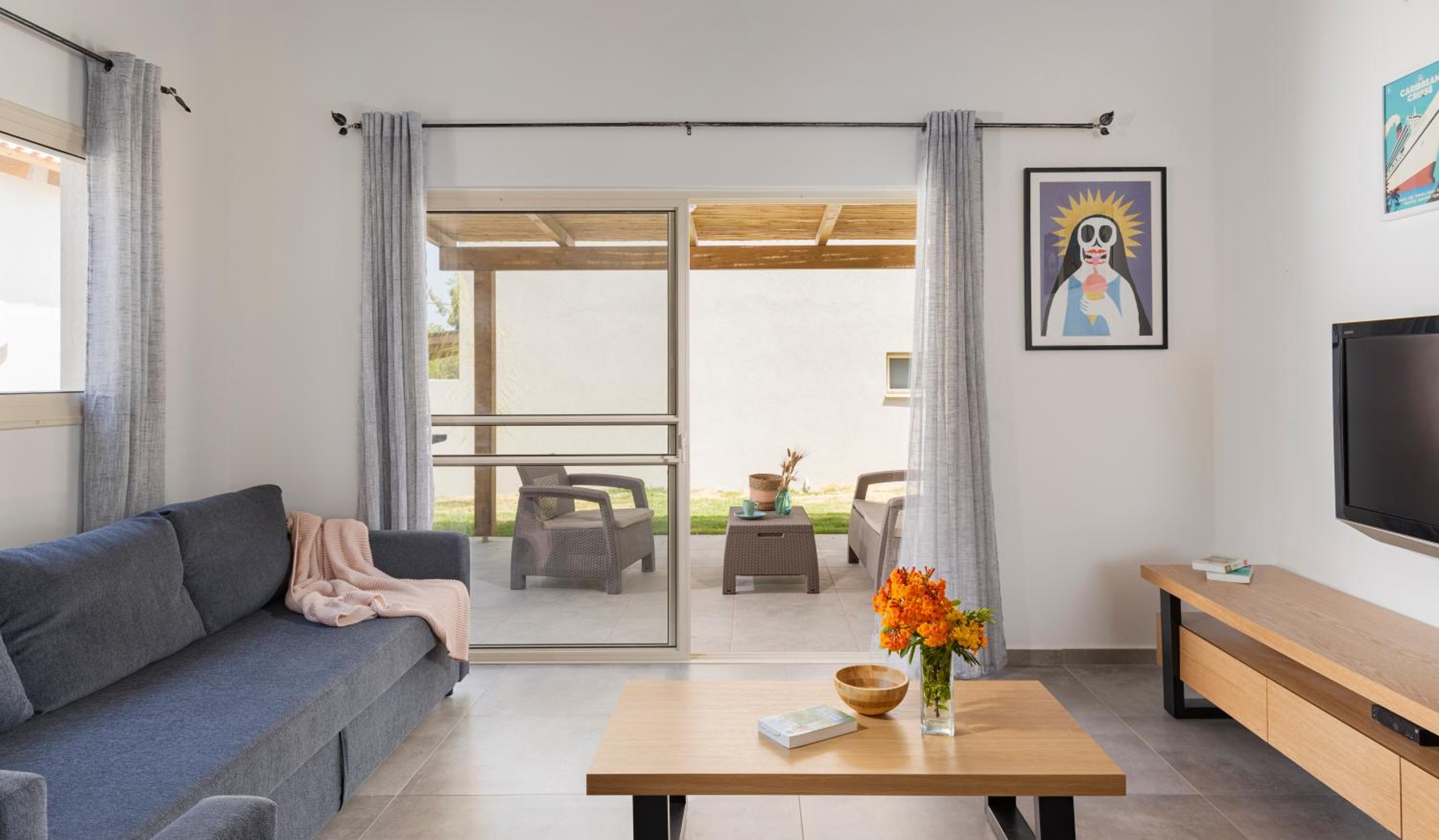One-Bedroom House - Photo 1