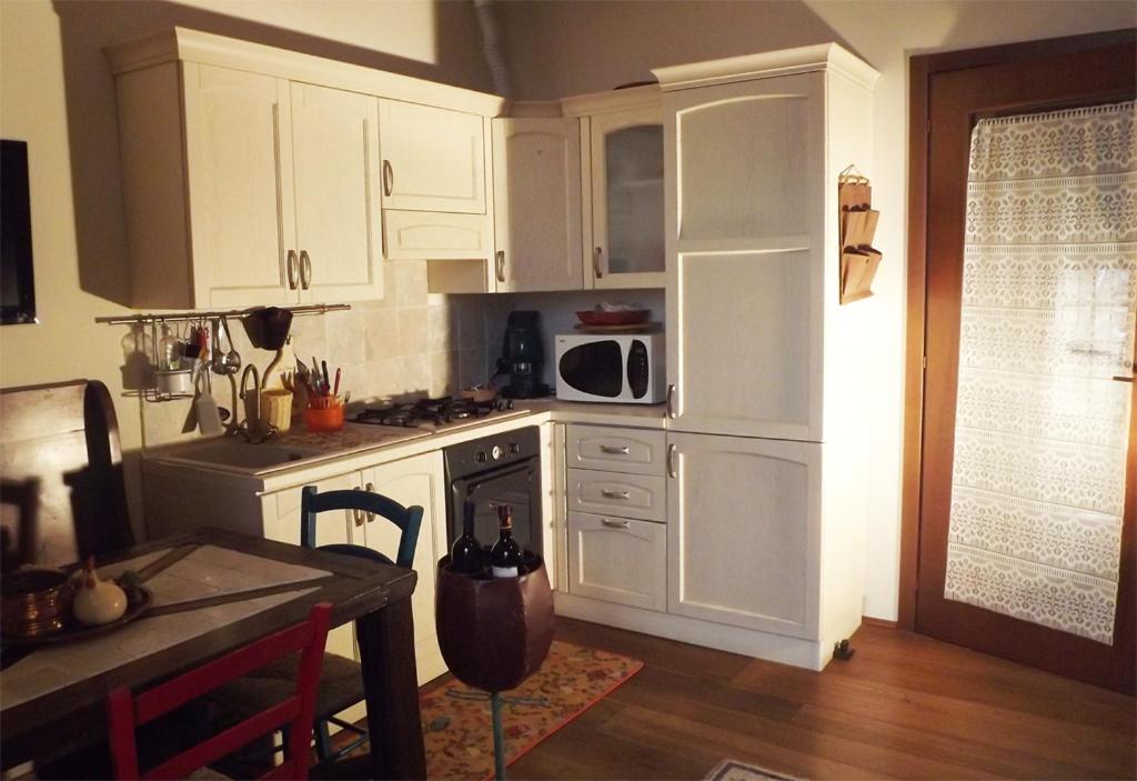 One-Bedroom Apartment - Annex photo 2