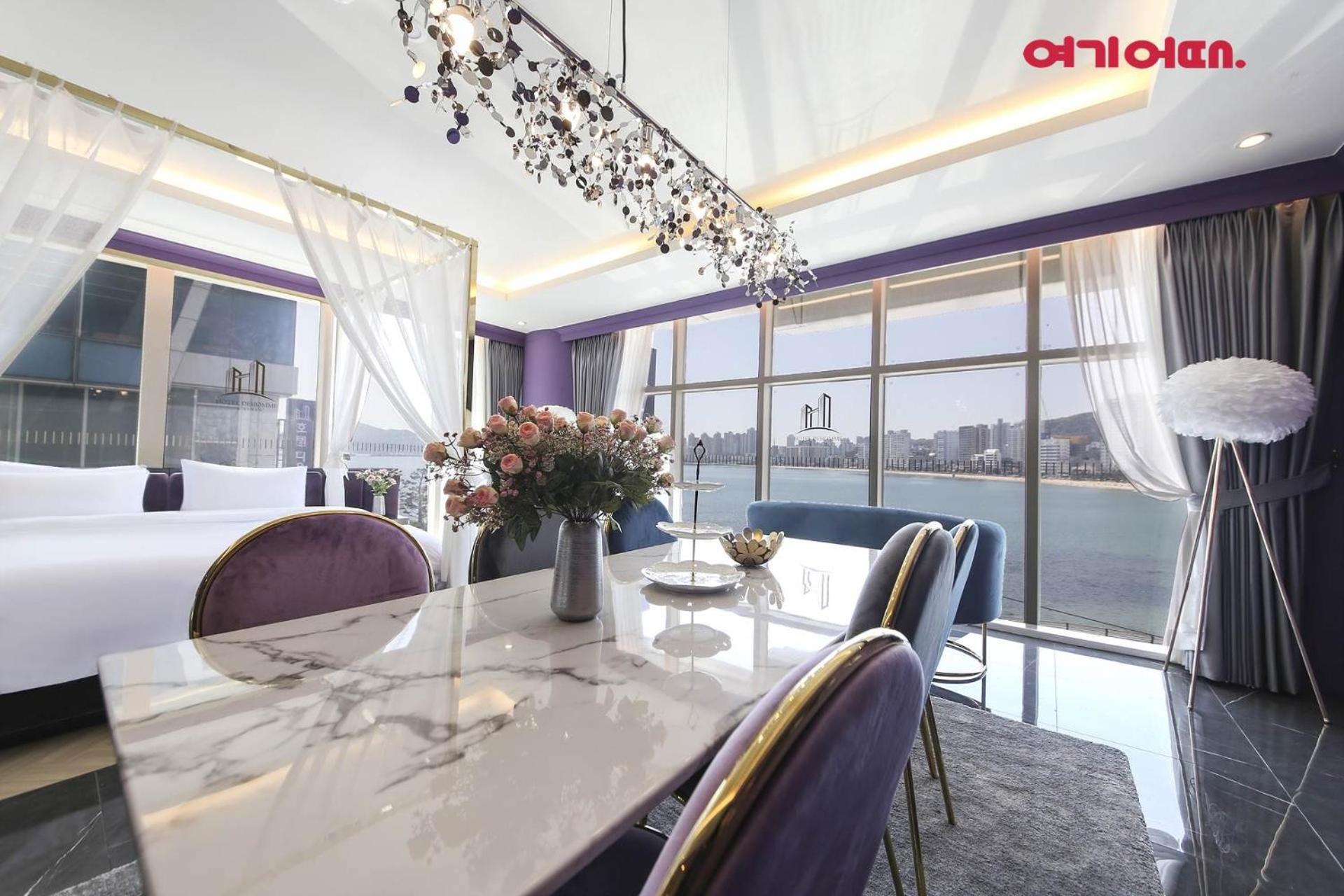 Suite with Sea View - Photo 3