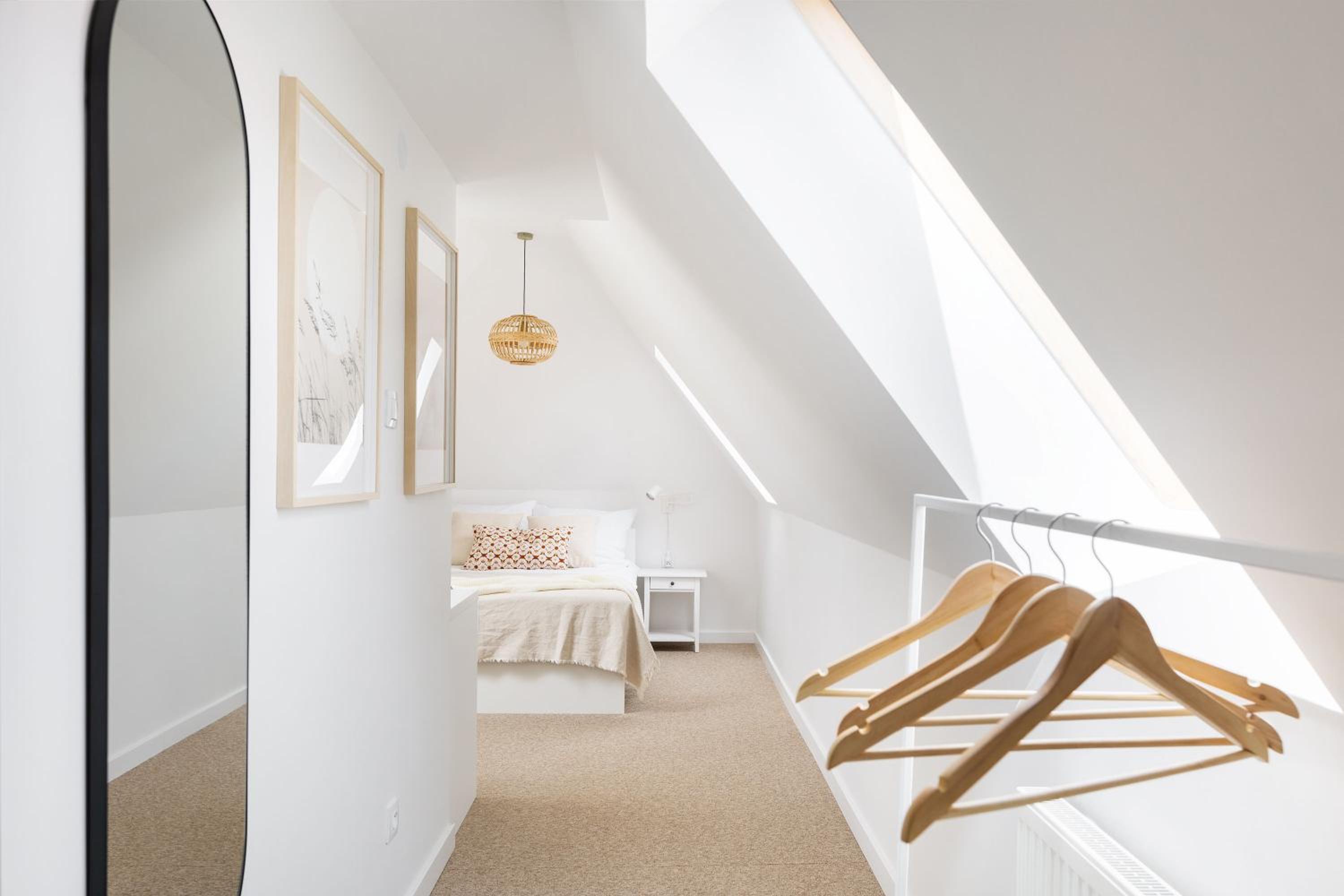 Small Double Room - Photo 5