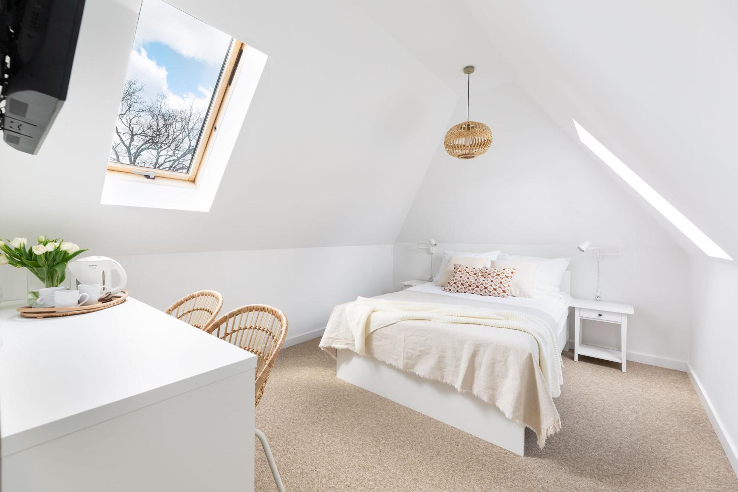 Small Double Room - Photo 1
