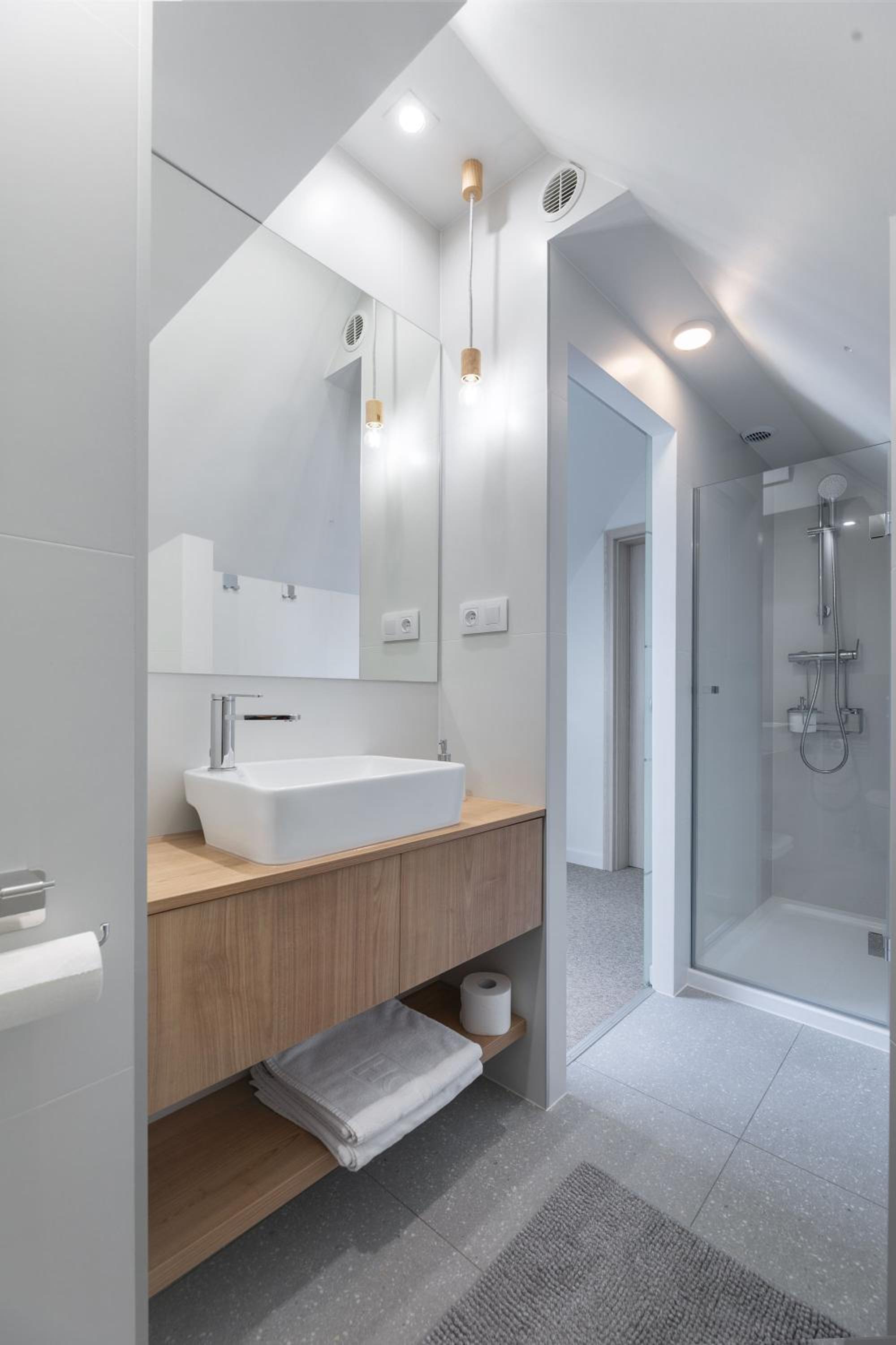 Small Double Room - Photo 8