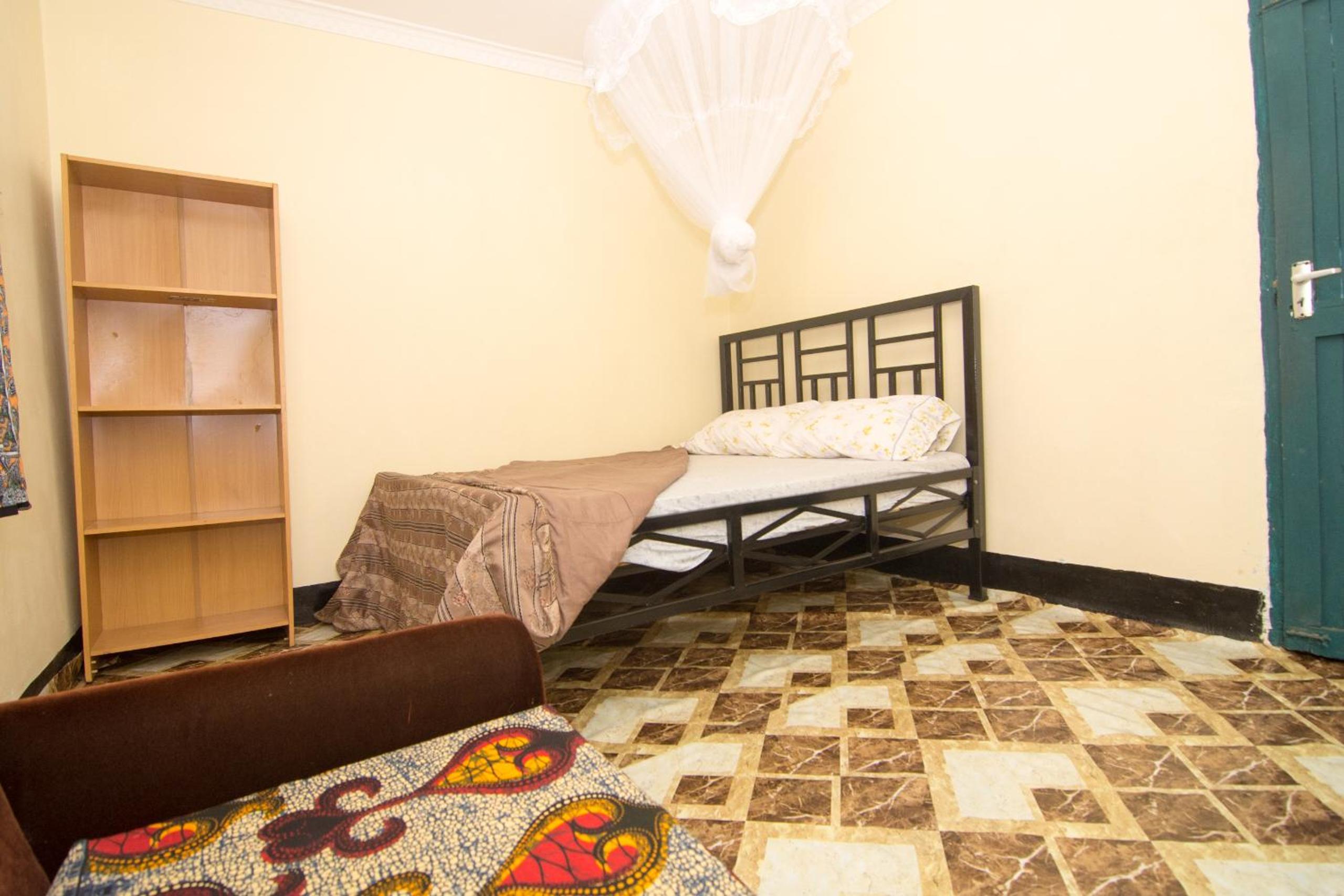 Budget Double Room photo 2