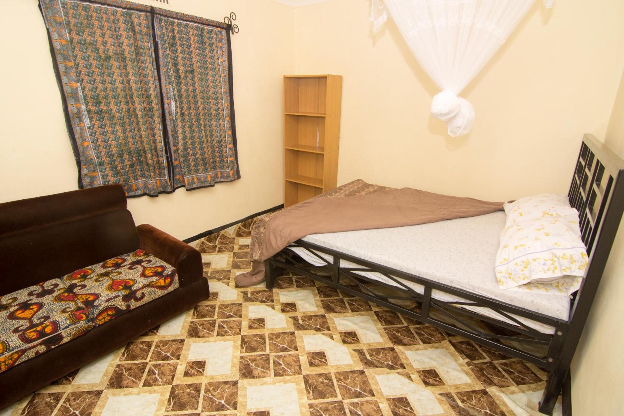 Budget Double Room photo 3