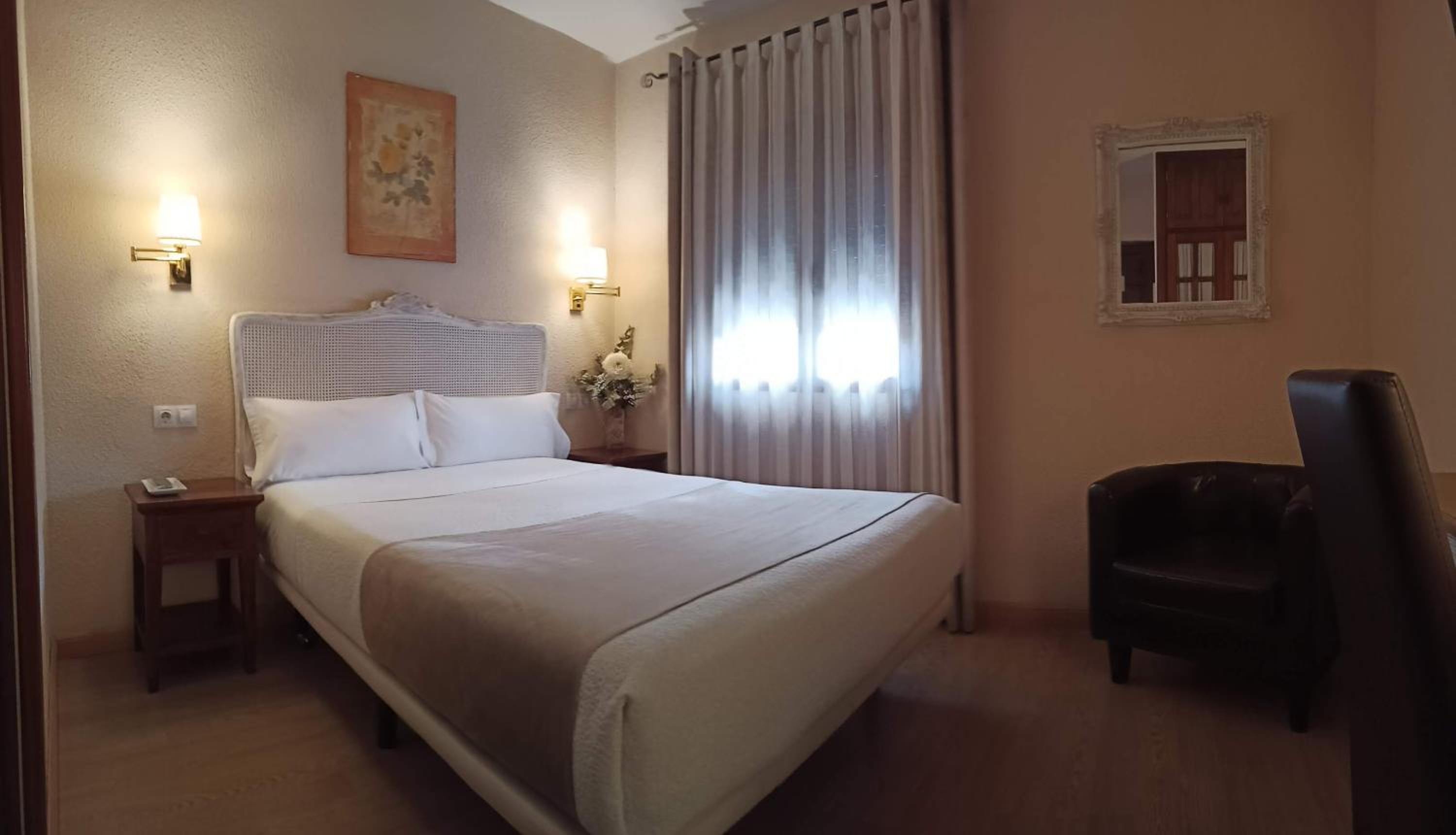 Small Double Room photo 3