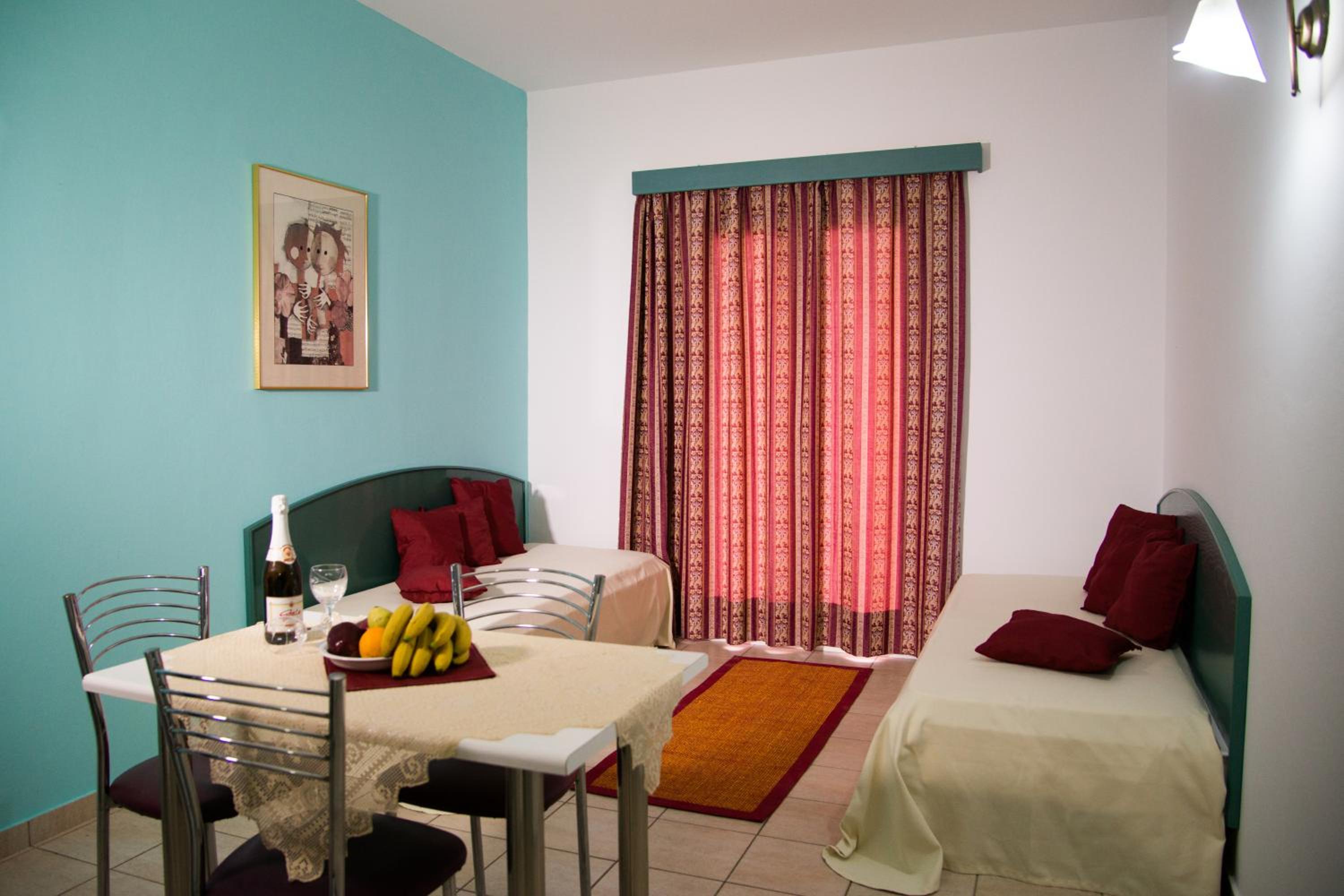 Superior One-Bedroom Apartment photo 3