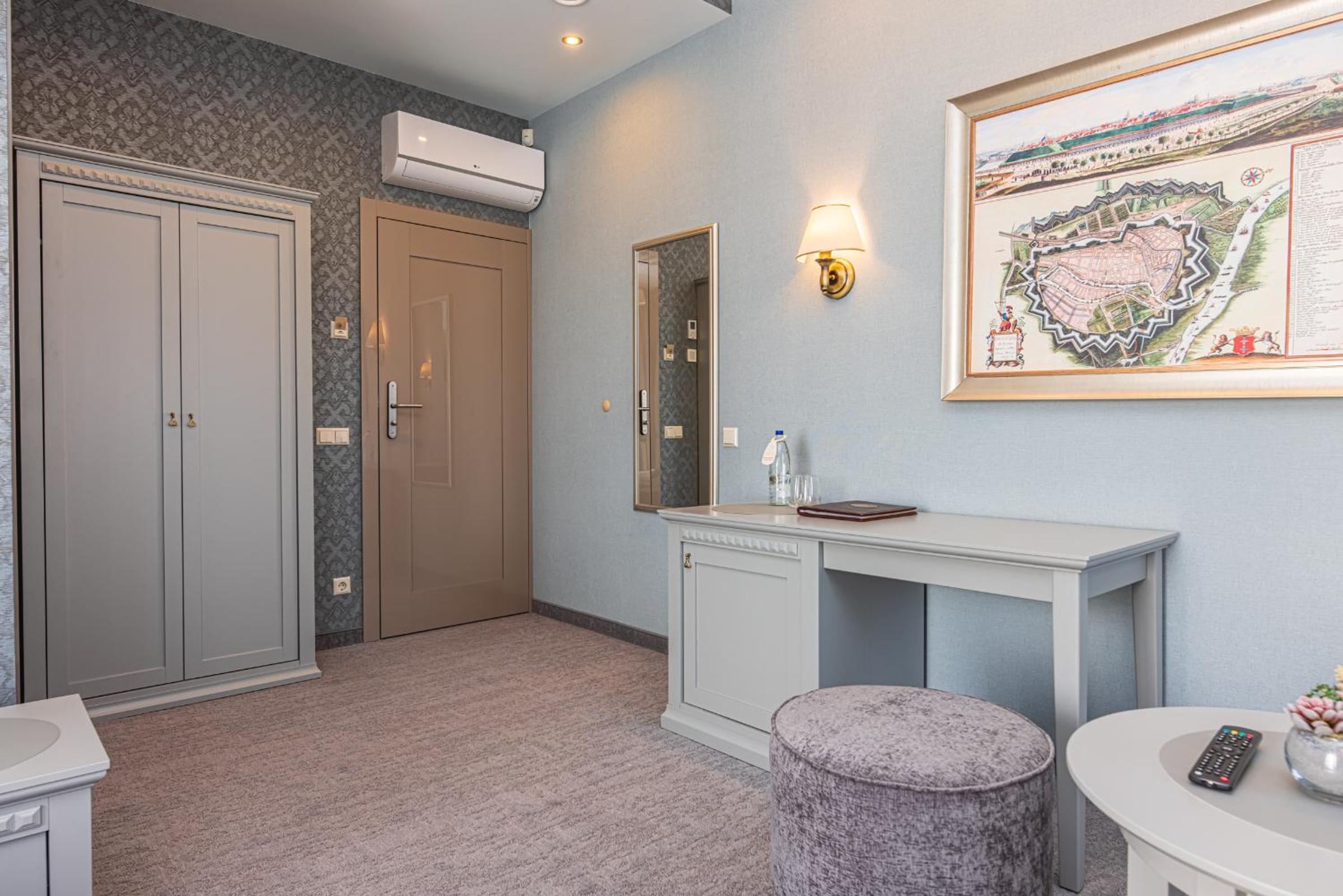 Premium Room with Balcony - Photo 61