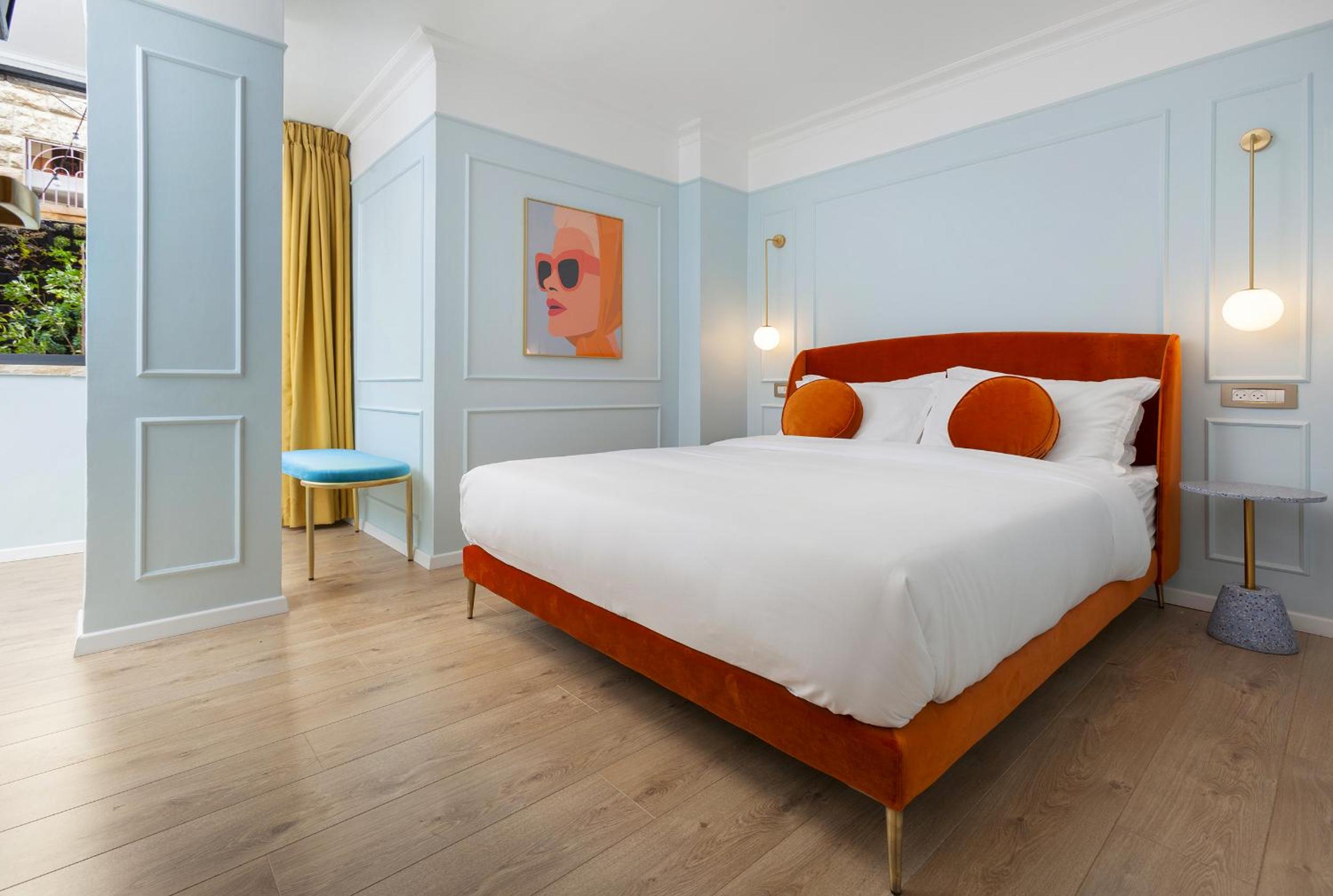 Double Room - Photo 18
