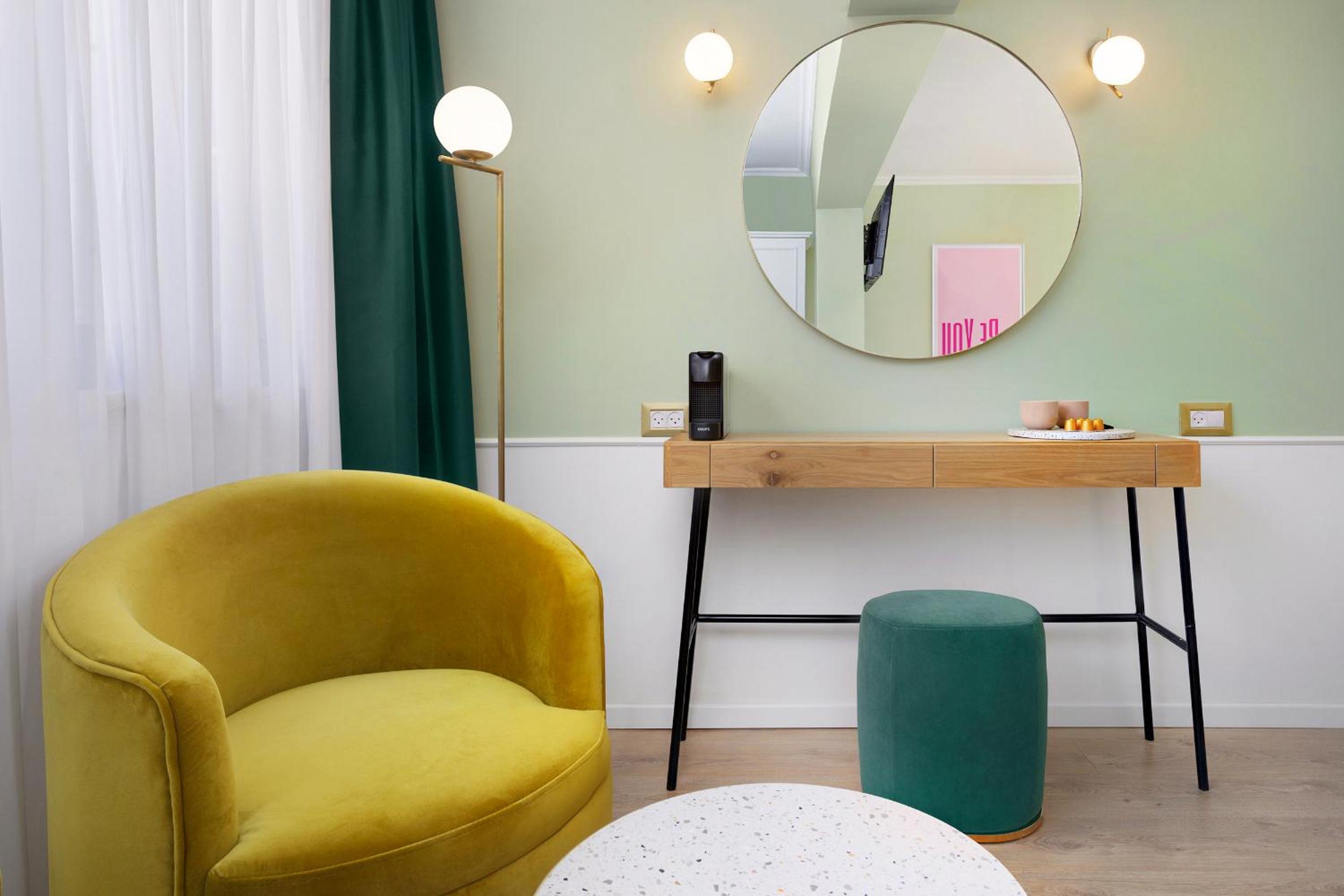 Double Room - Photo 17