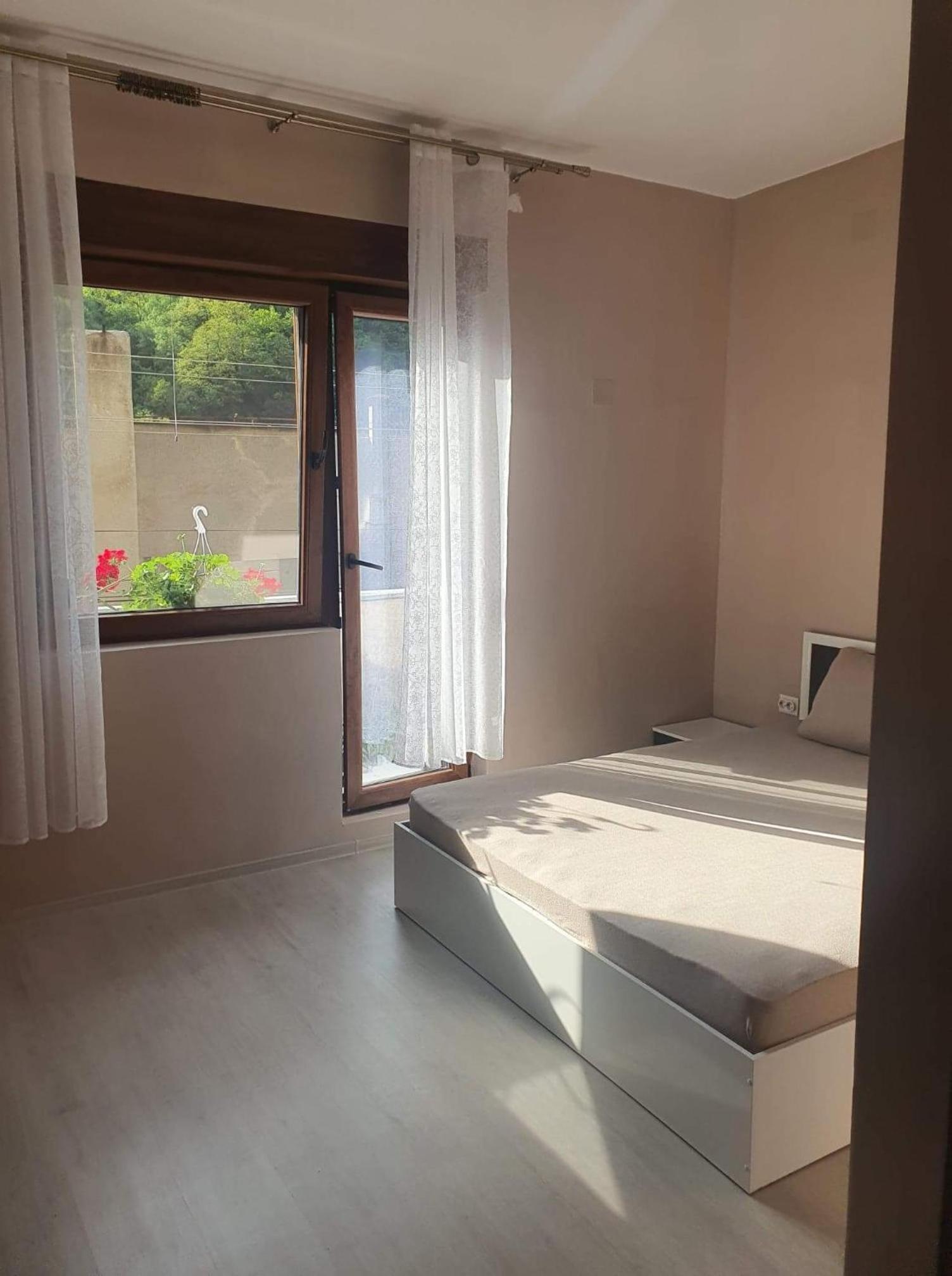 Double Room with Balcony - Photo 1