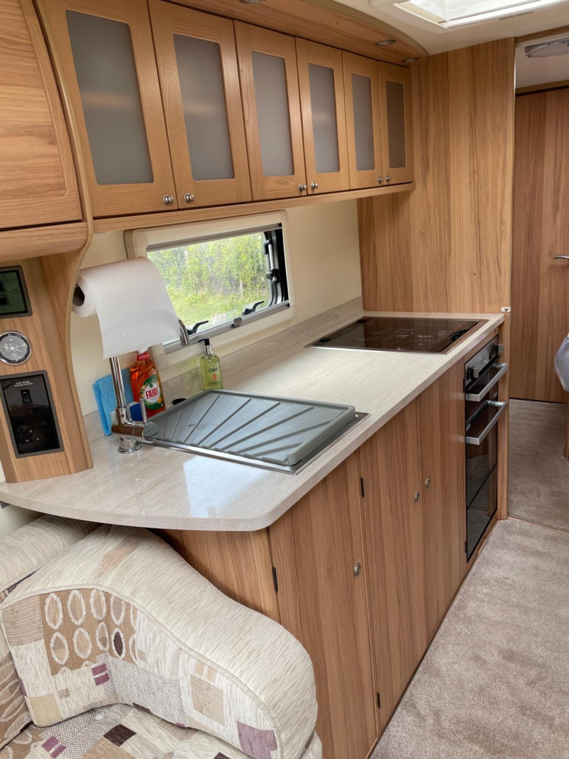 Caravan With A View photo 2