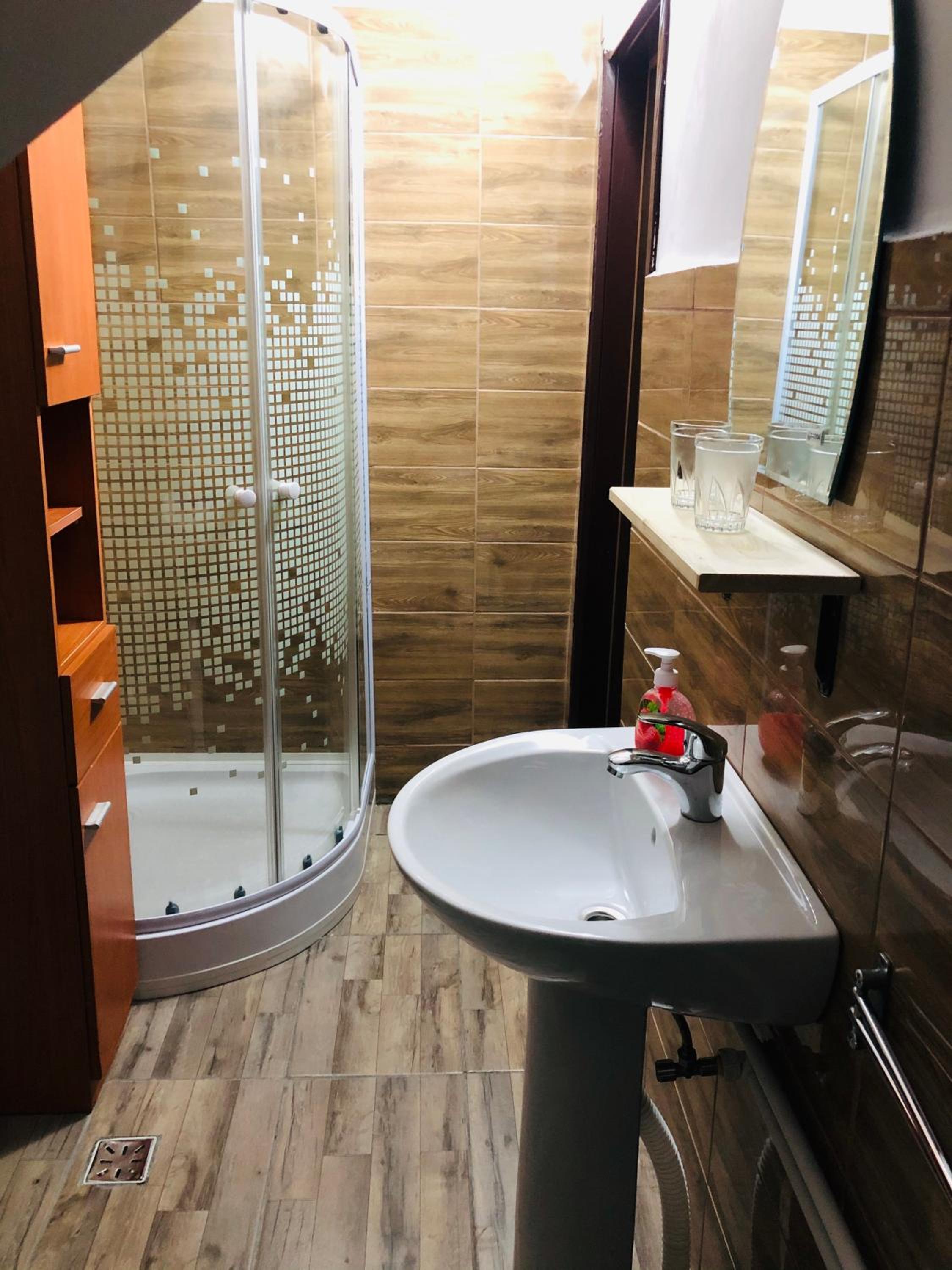 Triple Room with Private Bathroom photo 3