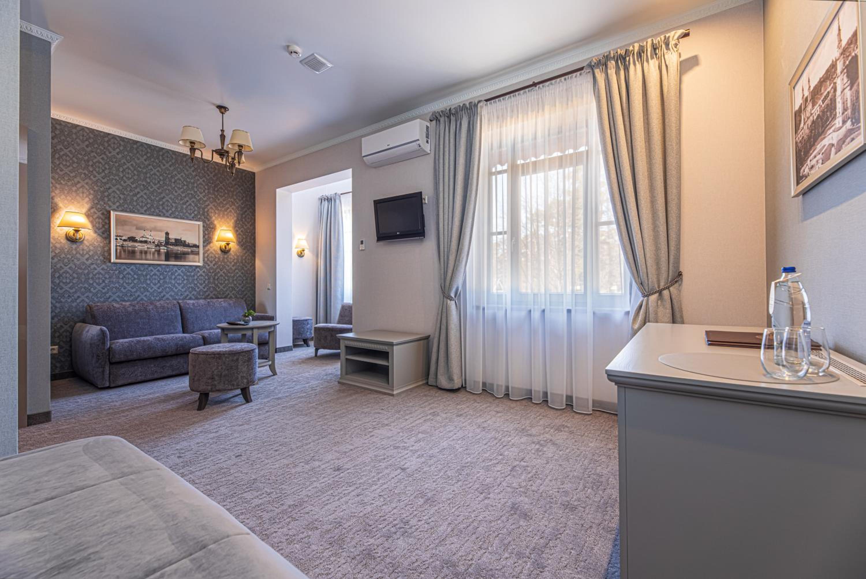 Premium Room - Photo 35