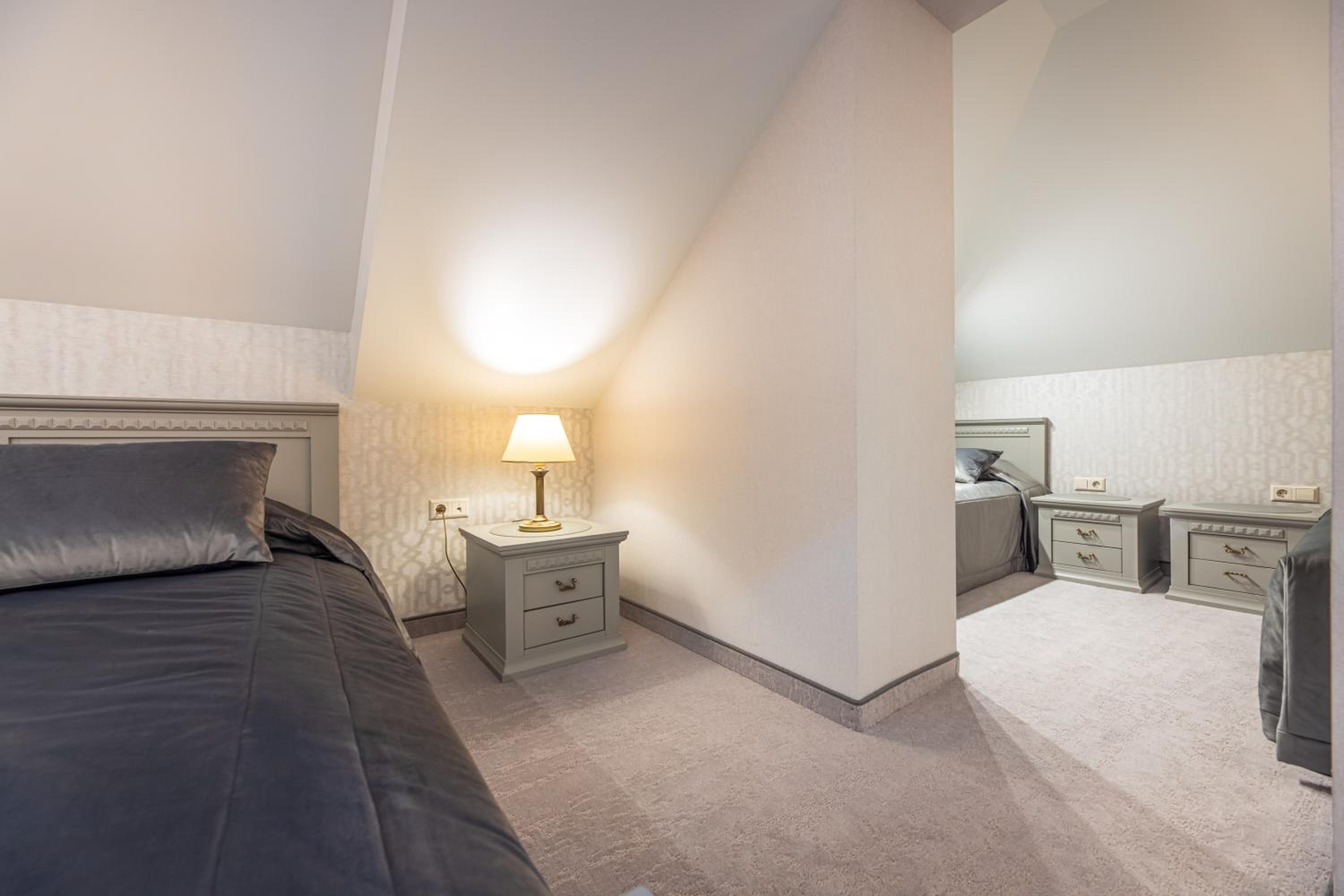 Family Room - Photo 40
